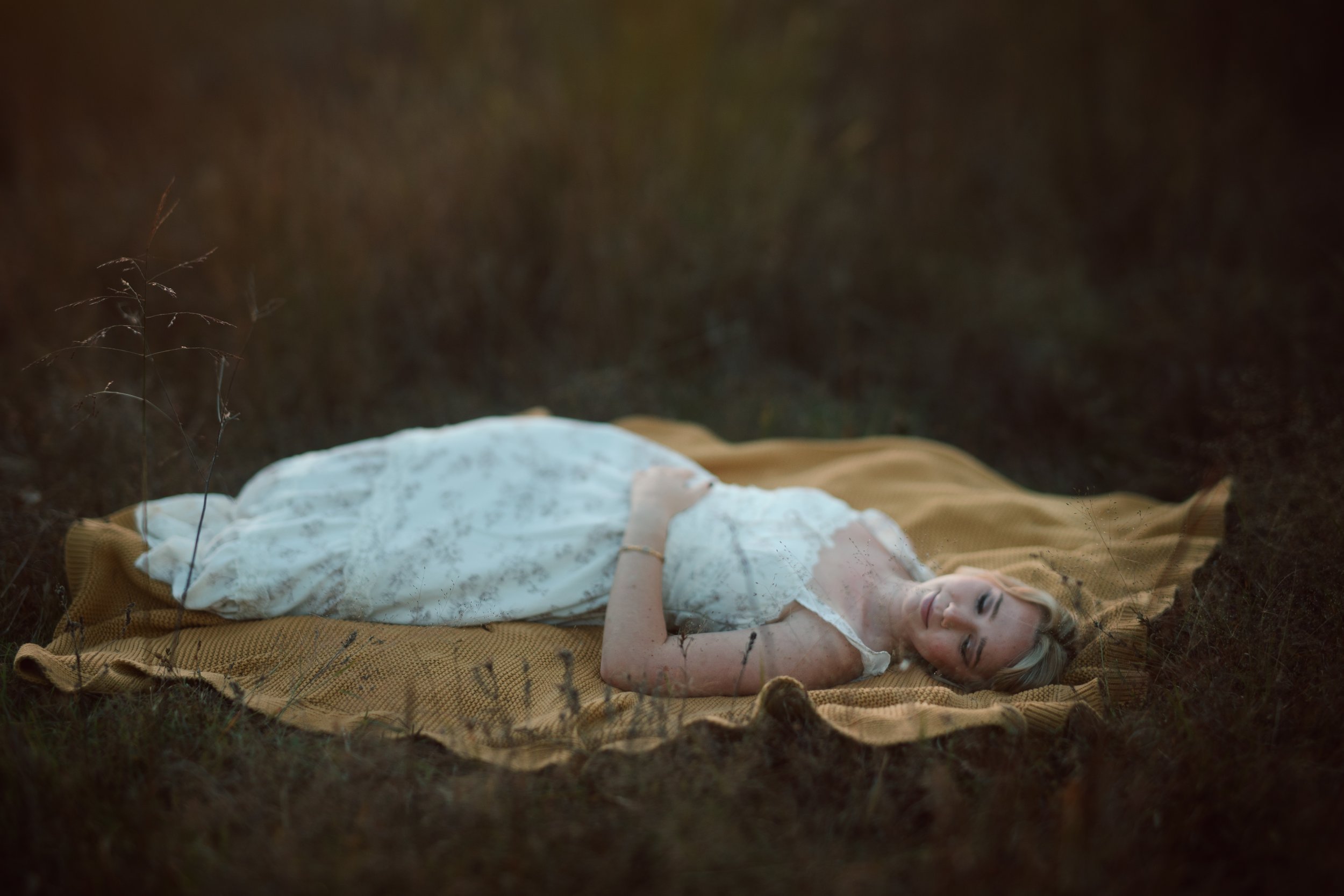 MCKENNA_SENIOR_PHOTOS_FELLOWS_LAKE (59).jpg