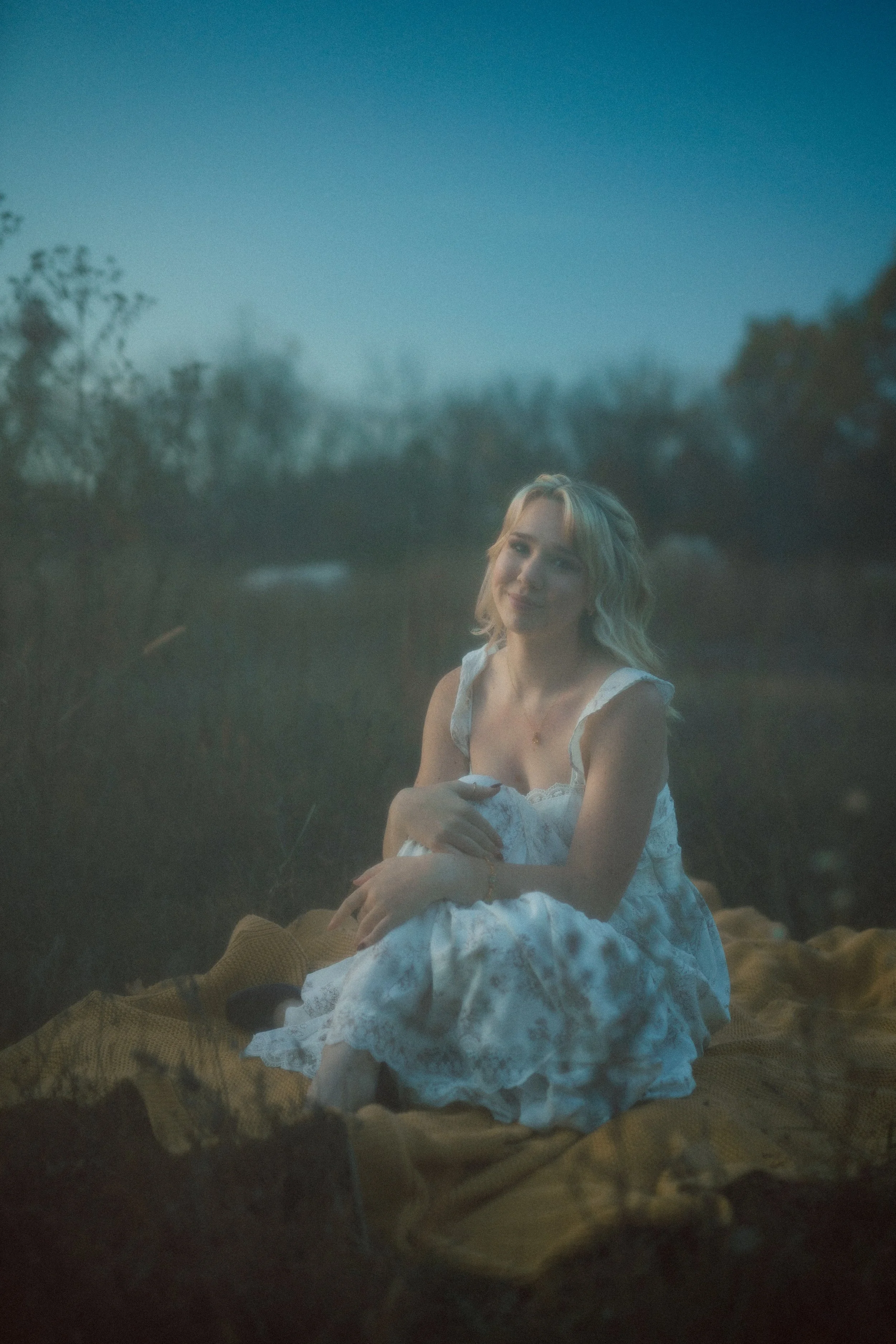 MCKENNA_SENIOR_PHOTOS_FELLOWS_LAKE (65).jpg