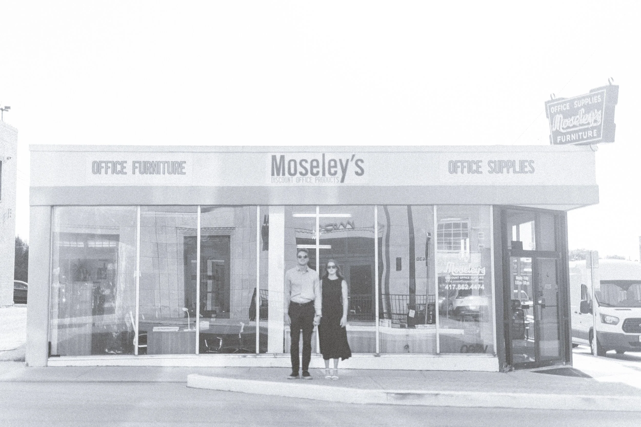 BAYLEE_JOHN_DOWNTOWN_SPRINGFIELD_ENGAGEMENT (38).jpg