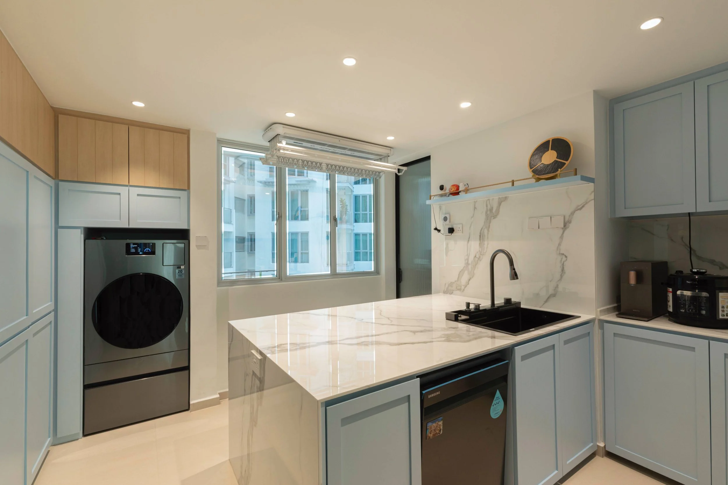 Modern coastal kitchen at Keppel Bay Singapore featuring clean lines, functional layout and refined luxury finishes inspired by seaside living
