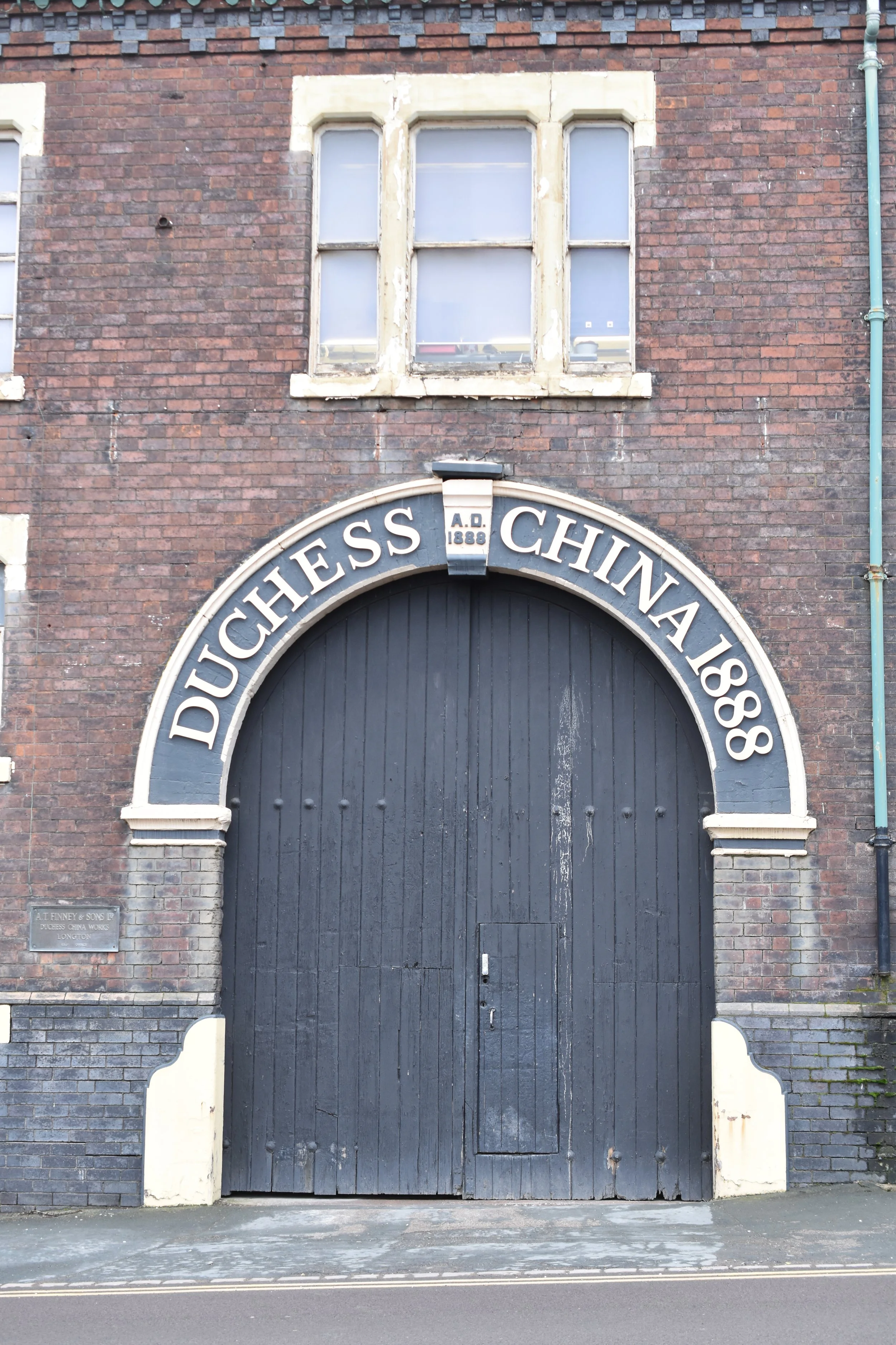 duchess china 1888 // mugs