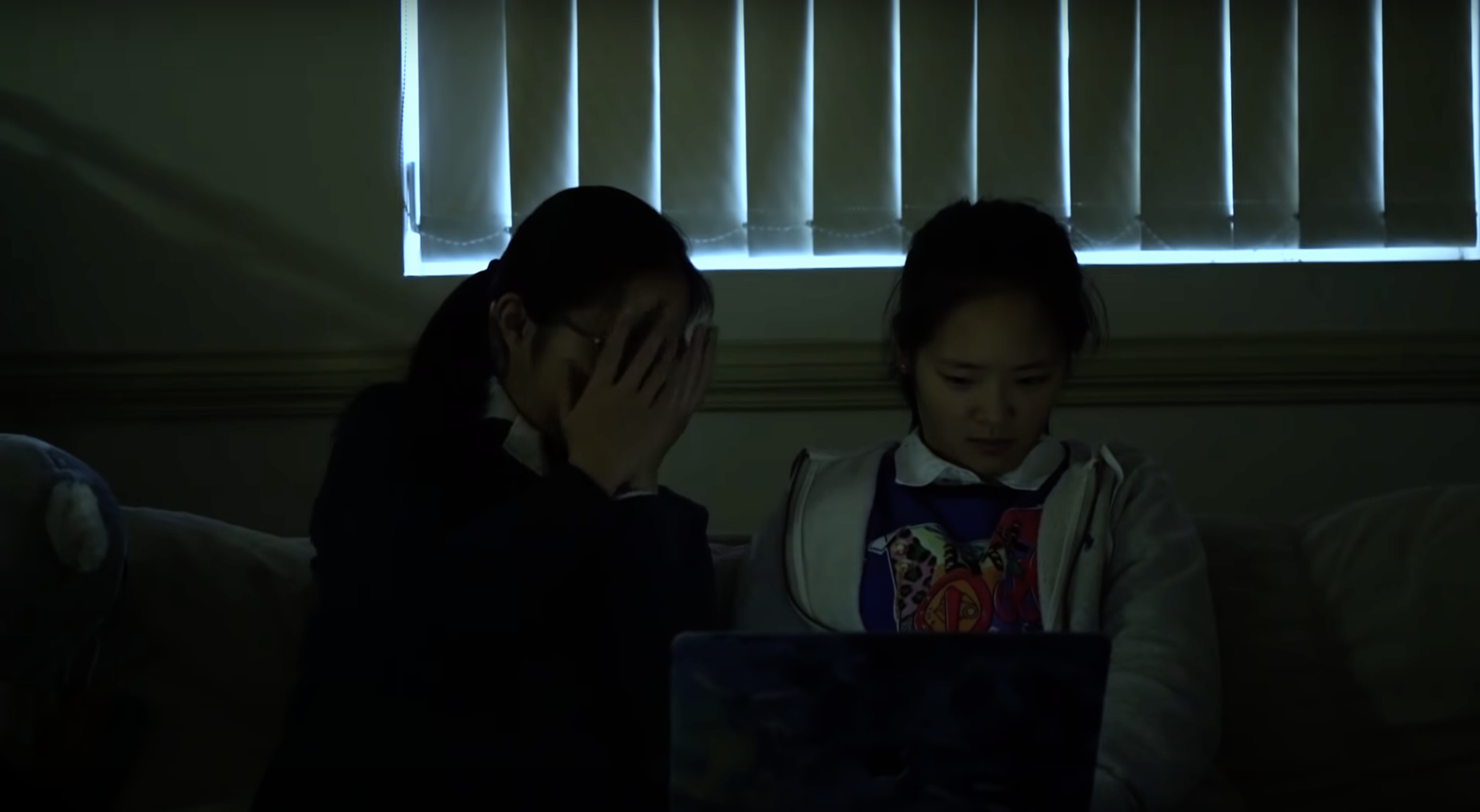"Do you like horror movies?" (2018) | Short Horror Film