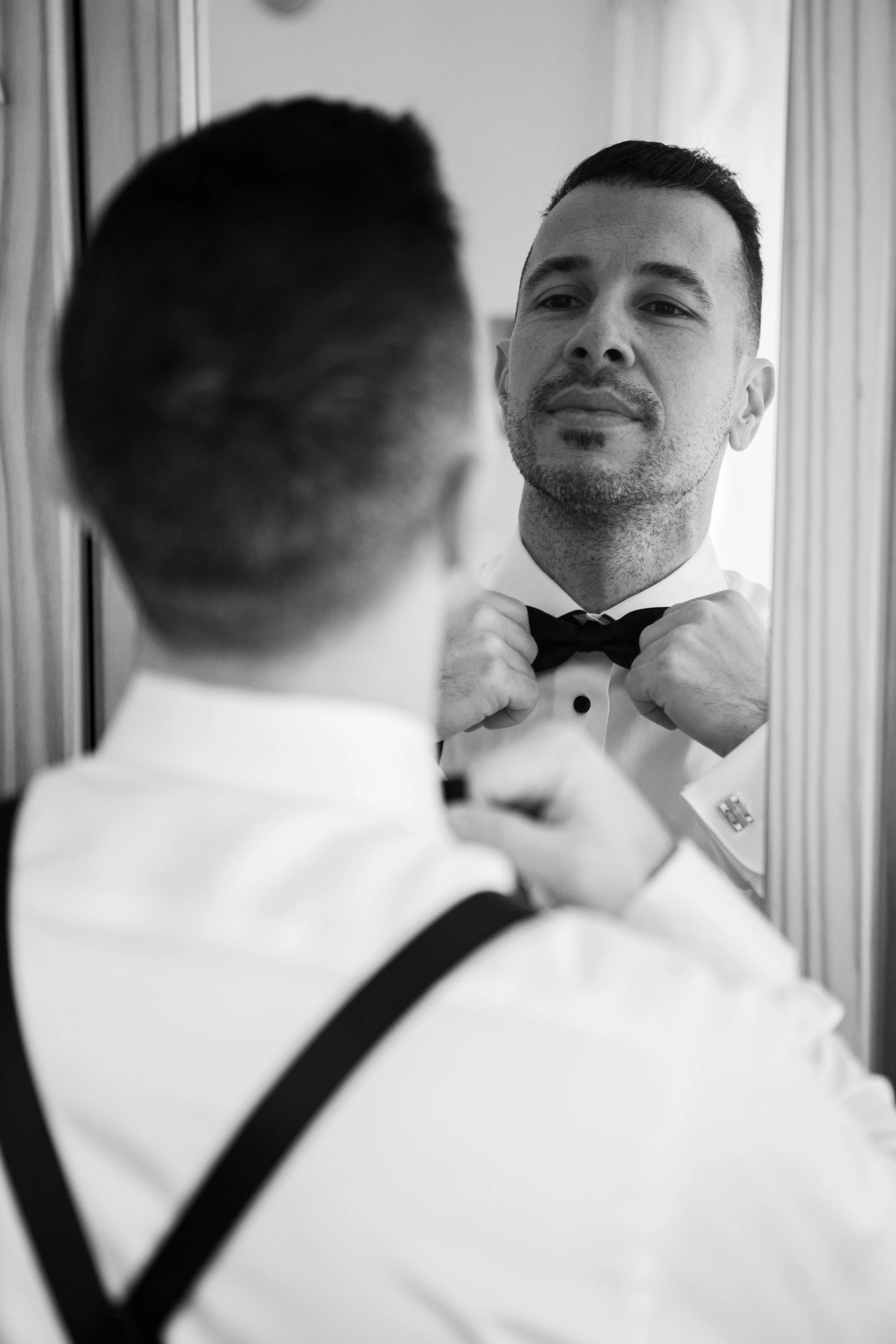 Getting ready Bräutigam schwarz weiß 