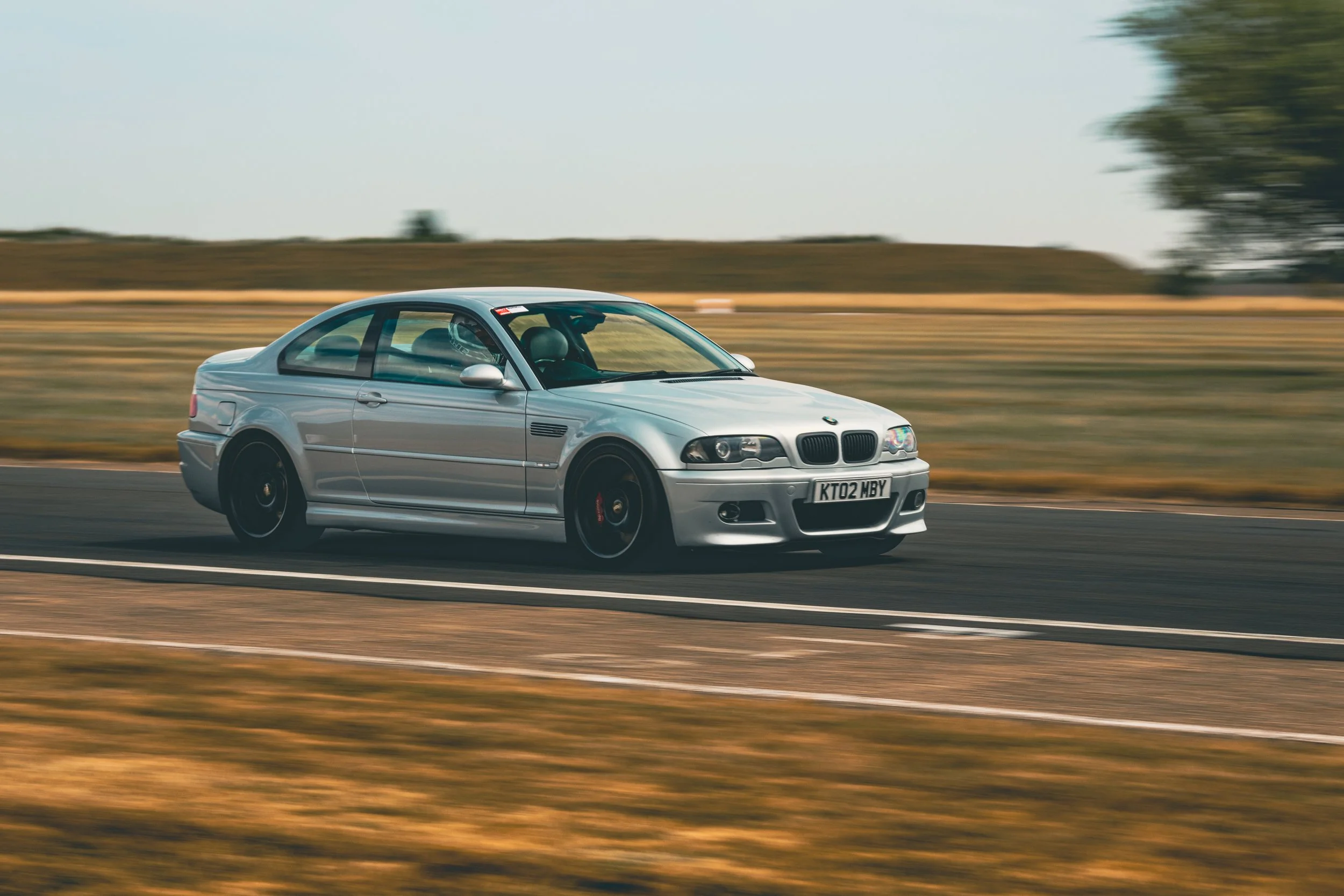 BMW M3 E46 auf Rennstrecke Trackday Motorsport fotografie