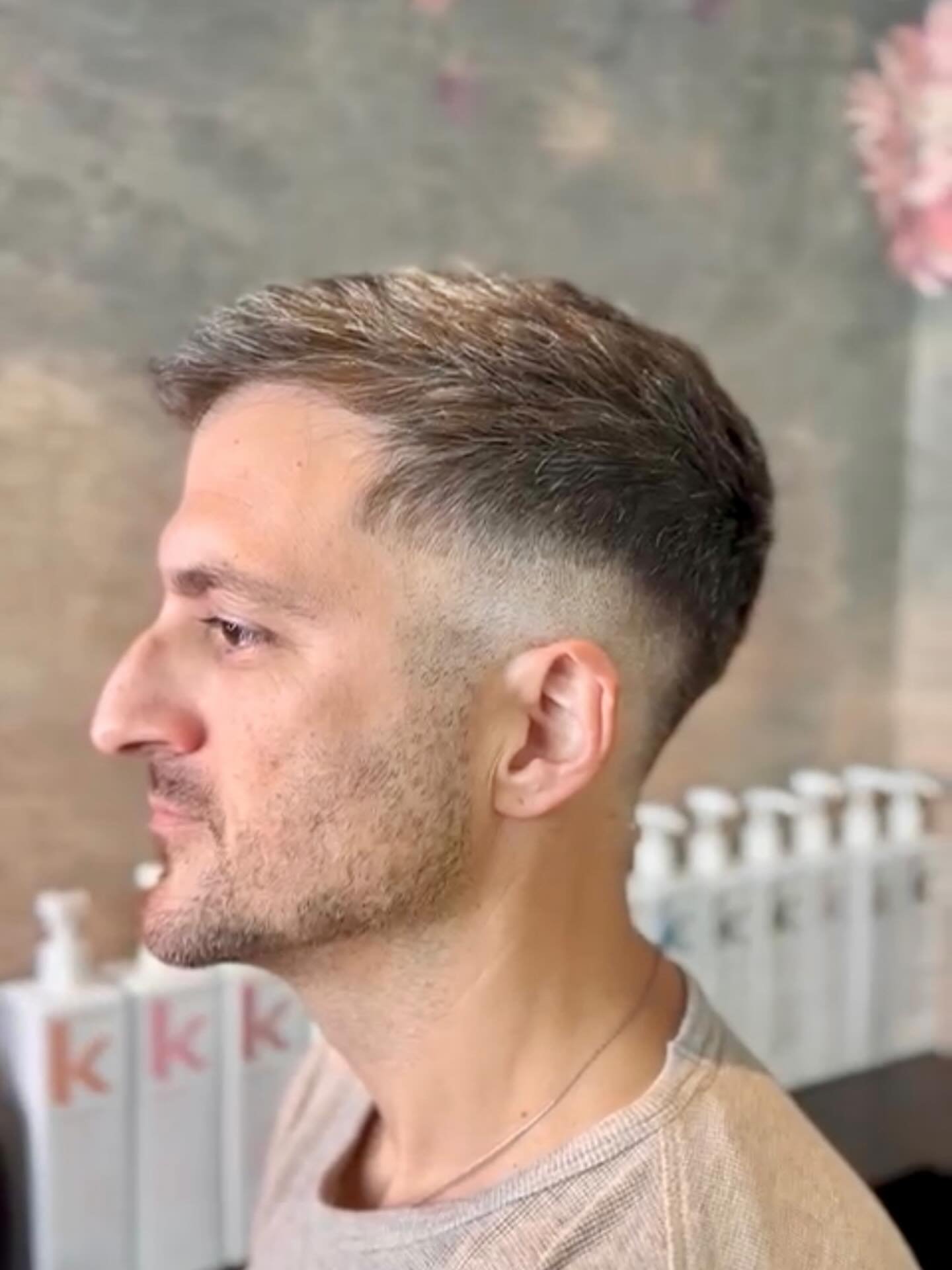 Made by Dany🔝
#lowfade #schneidewerkihrfris&ouml;r #mensstyle #menhaircut