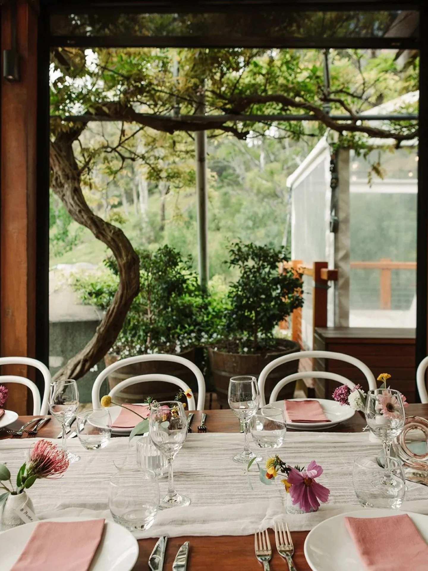 We&rsquo;ve said it before&hellip; and we&rsquo;ll say it again. It&rsquo;s like something out of a movie.

This moment, captured so beautifully by @jessicaclarkwedding shows the quiet just before your favourite people take their seats; ready to shar