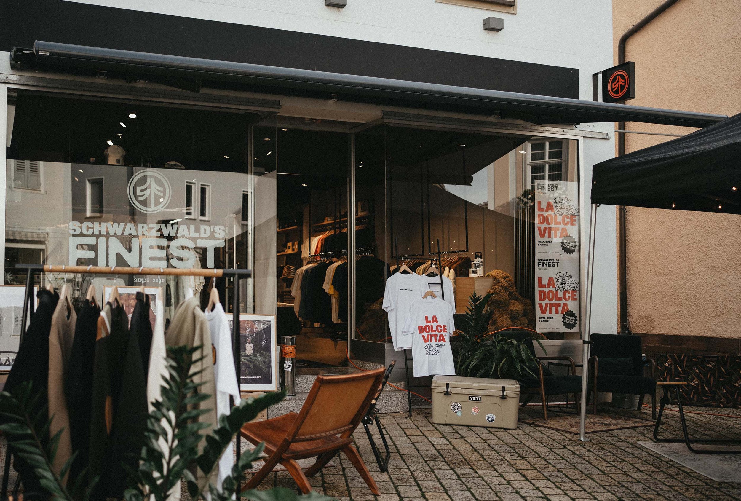 Streetwear-brand-identity-design-facade-logo.jpg