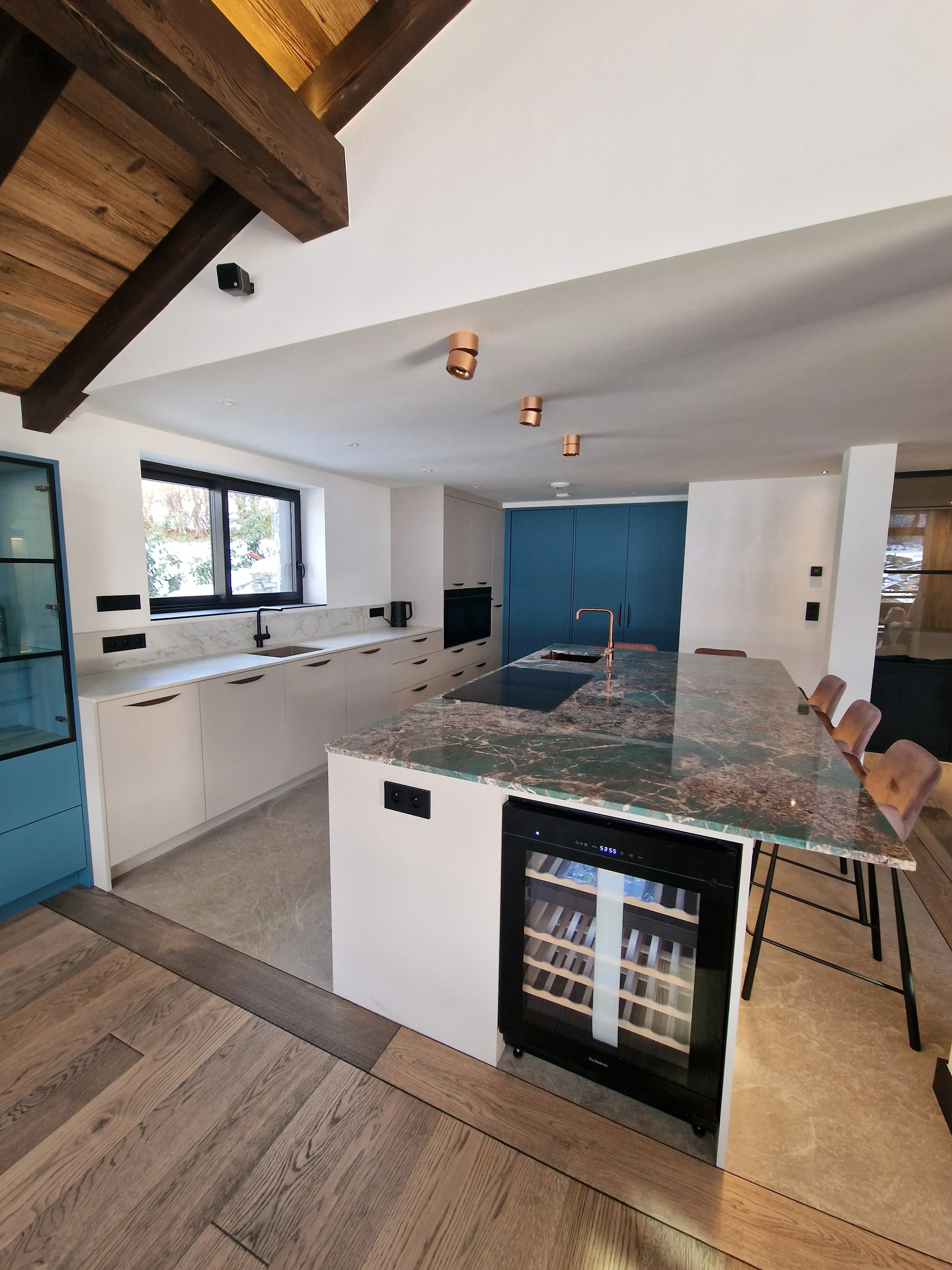 2025-12-02 10.41.39.jpg