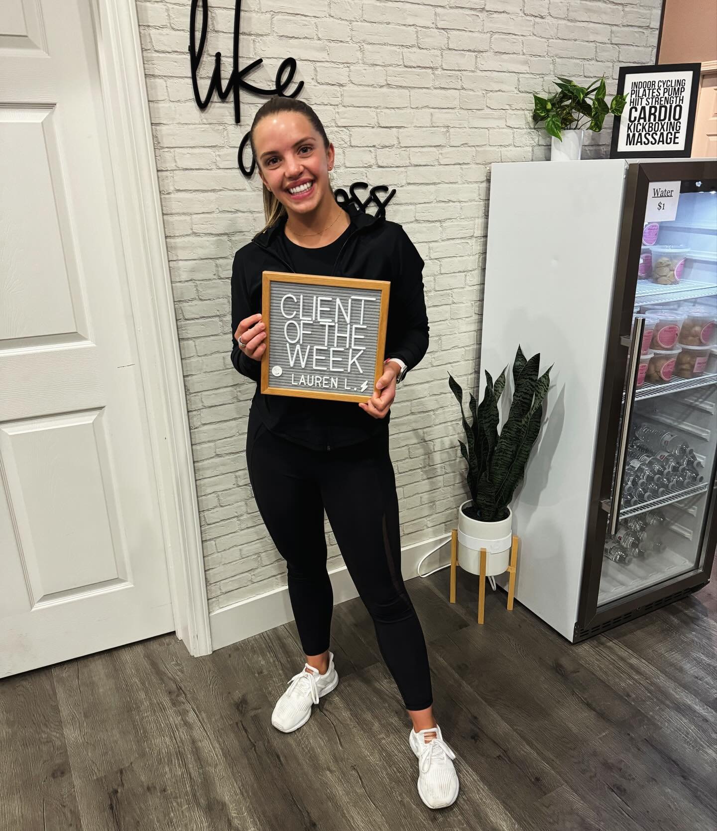 🩷CLIENT OF THE WEEK: Lauren 👑

Lauren has that kind of smile and energy that lights up a room when she walks in ✨ Not only is she sweet as pie 🥧 but she is a BAD ASS athlete! I&rsquo;m not kidding when I say she could go toe to toe with the best o