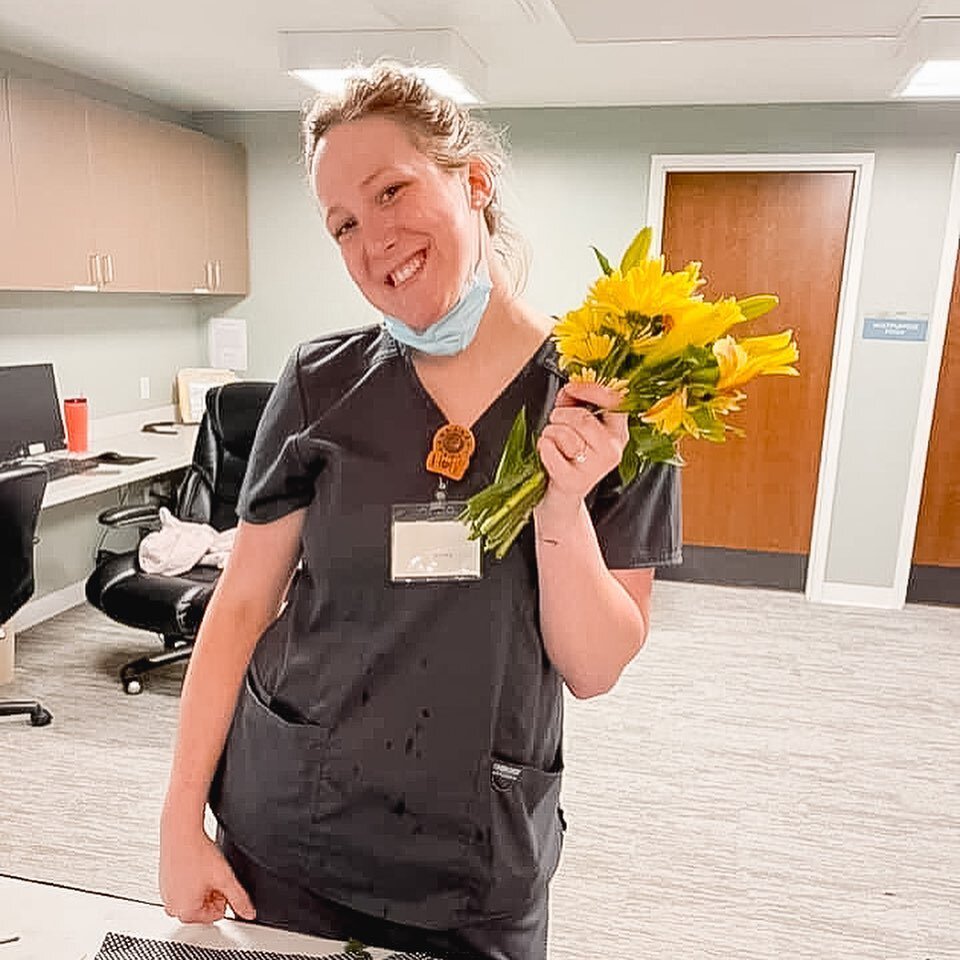 Thank you to Indiana Funeral Care for brightening the day of our patients and staff ! Little acts of kindness are always the deepest display of caring for others! Thank you to our Laura Walden for taking time to pass them around!

#indianabusiness #i