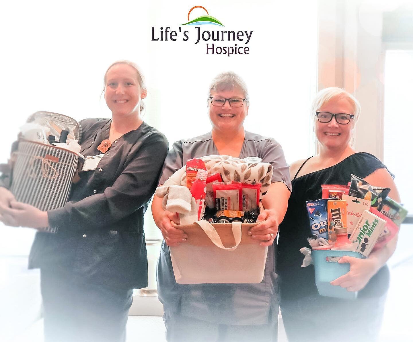 The staff are the heart of our hospice! ✨🌟🎉
Congrats to these lovey ladies! They were big winners in last evening's sip, chat, and snack party for our amazing Life's Journey Team! What a great time just chilling out and telling stories of our hospi