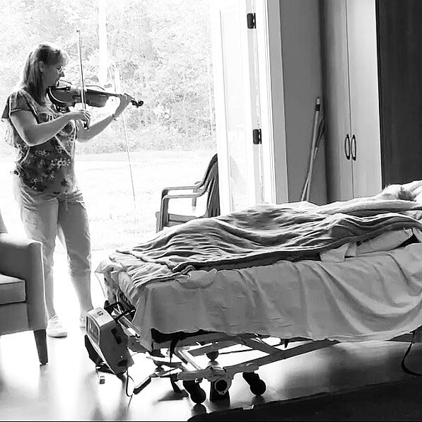 Music is an integral part of so many life experiences and it creates magical moments of peace, memories, and joy even as someone is taking their last breaths on Earth.
🎶 Read about how we encorporate music here at Life&rsquo;s Journey Hospice on our