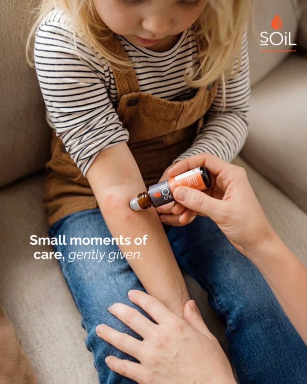 Keep everyday essentials close - our Remedy Rollers are designed for easy, on-the-go use when you need a quick moment of comfort.🌿

#naturalremedies #wellness #aromatherapy #PlantBased #organic #remedyroller #wellbeing #wellbeingjourney #naturalreme