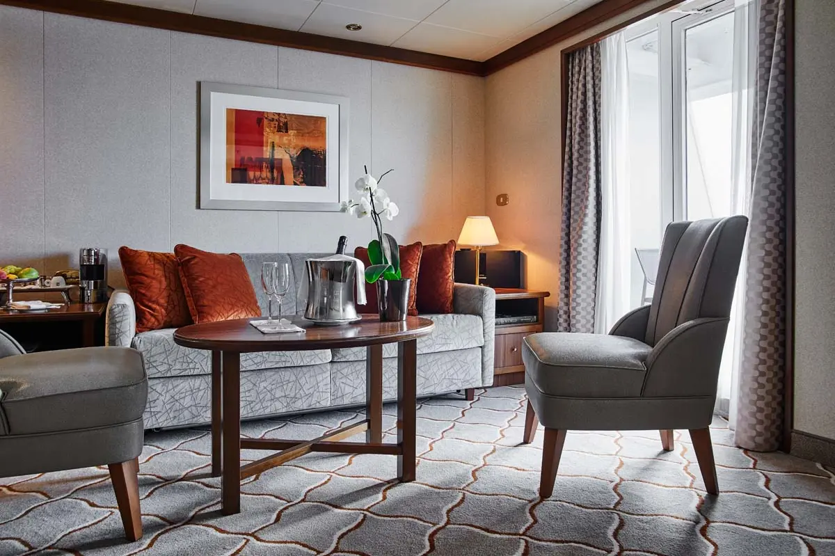 尊爵套房 (41 - 62㎡ / 3人) (Medallion Suite)