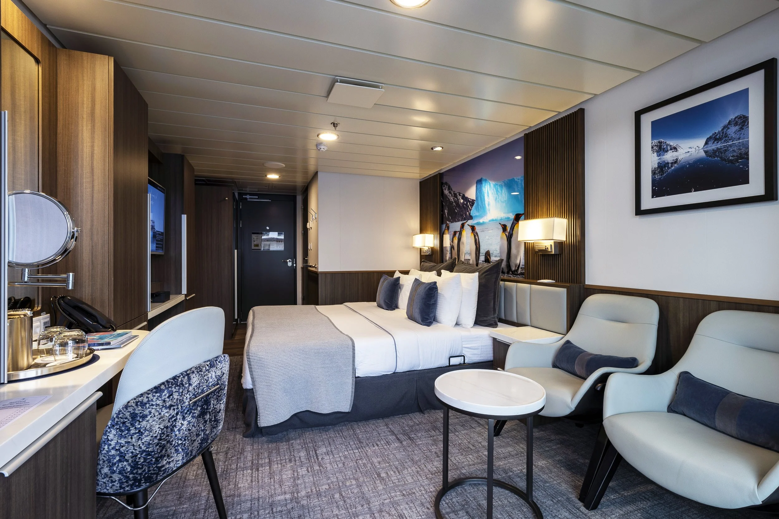 陽台艙房B (19.5 - 28.7㎡) (Balcony Stateroom Category B)