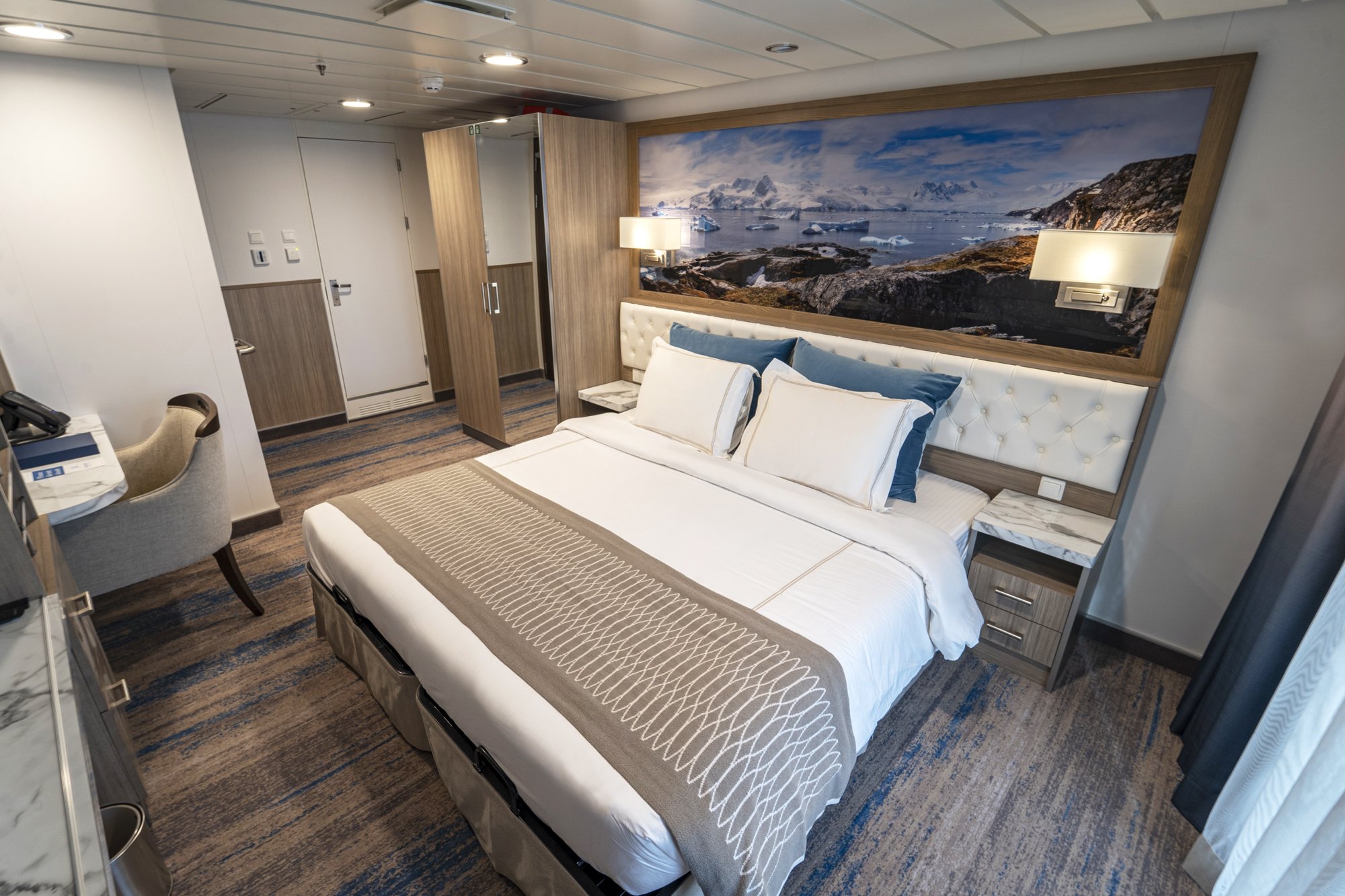 陽台艙房B (23.6 - 24.8㎡) (Balcony Stateroom Category B)