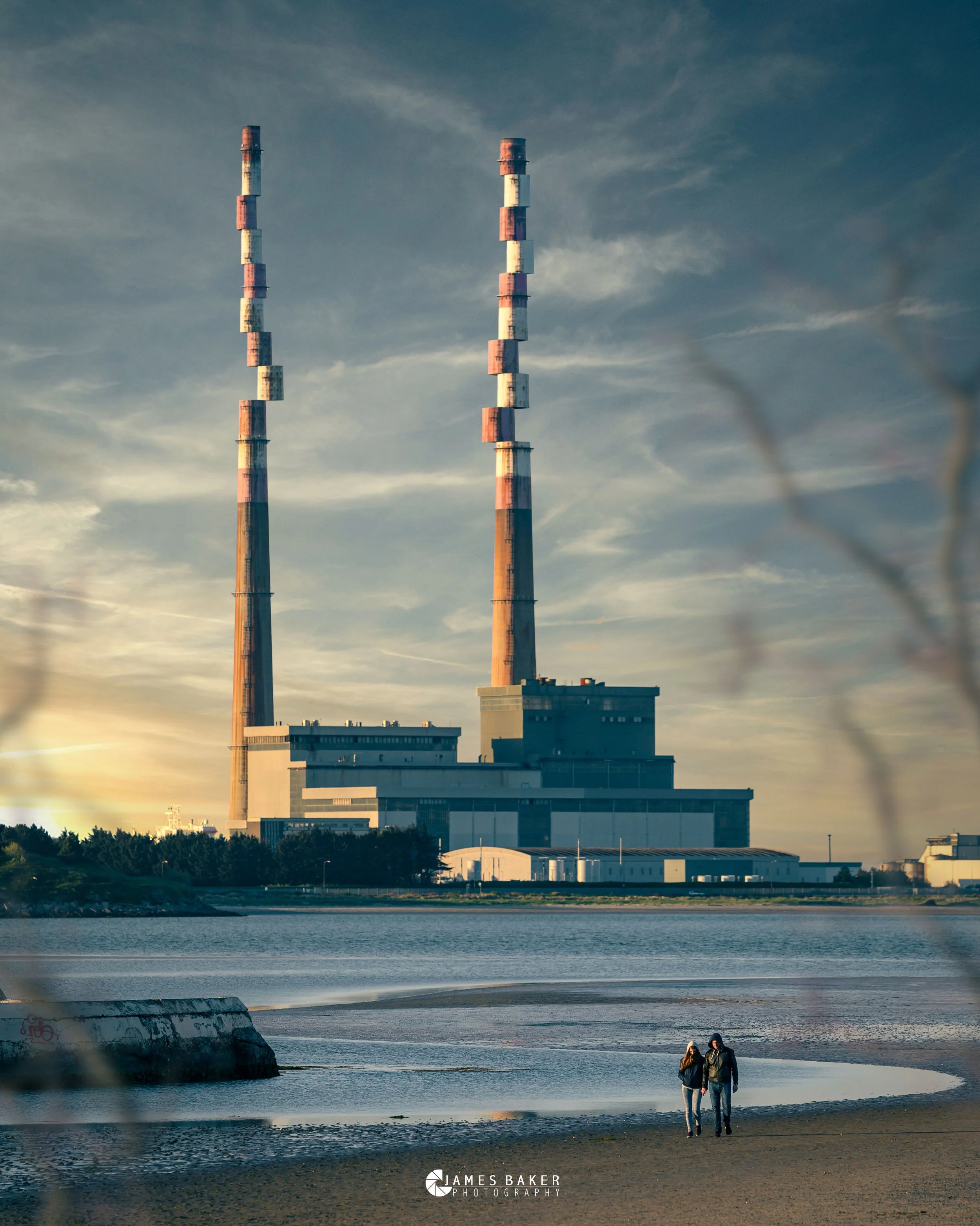 Poolbeg Chimneys.jpg