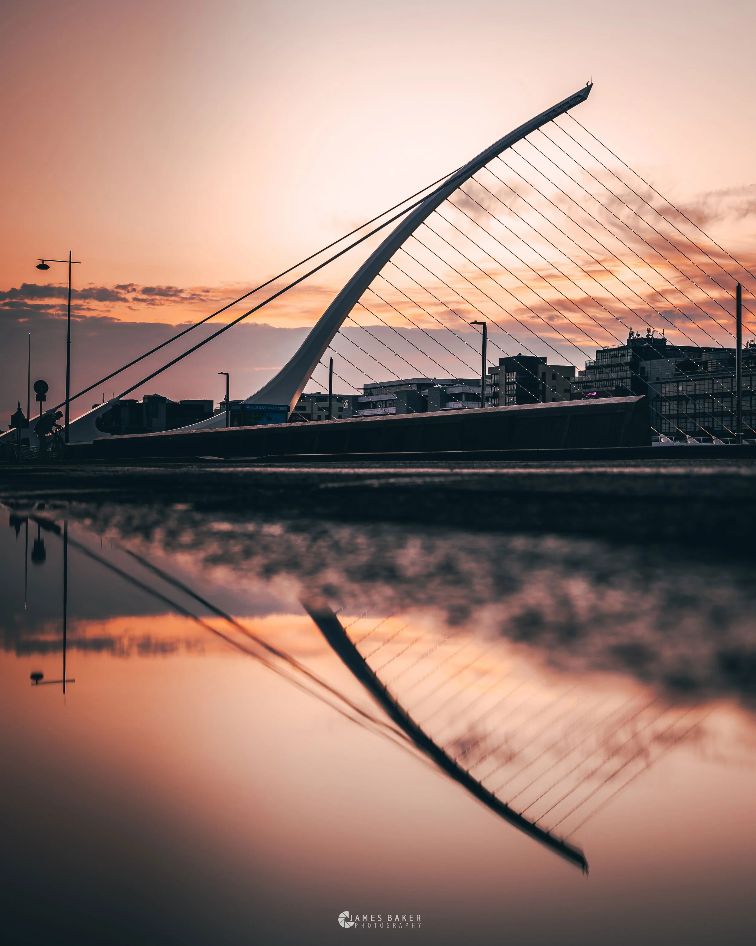 Samuel Beckett Bridge.jpg