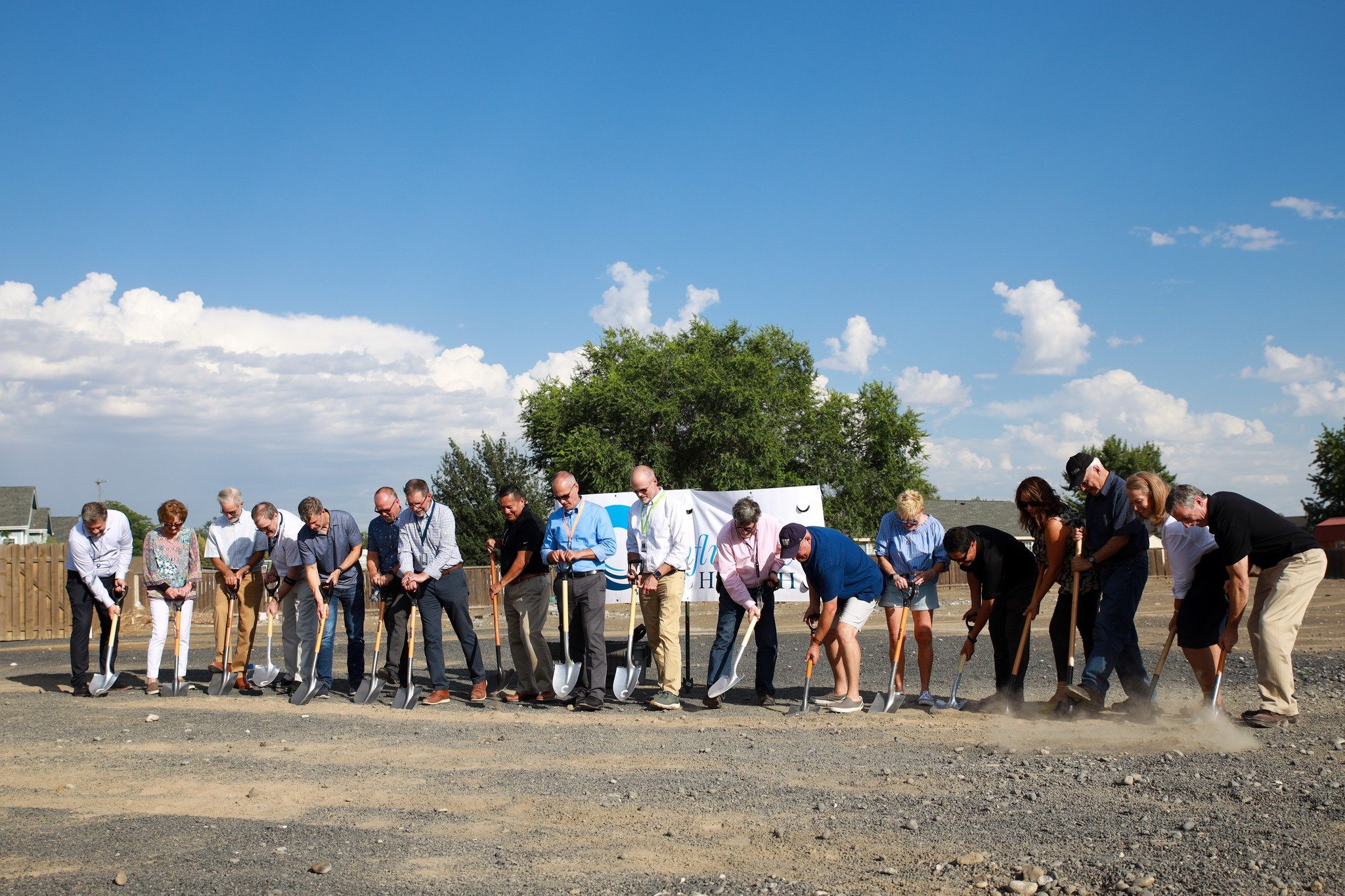Columbia Basin Cancer Foundation_Confluence Health_You Local Cancer Care_Groundbreaking_05.jpeg