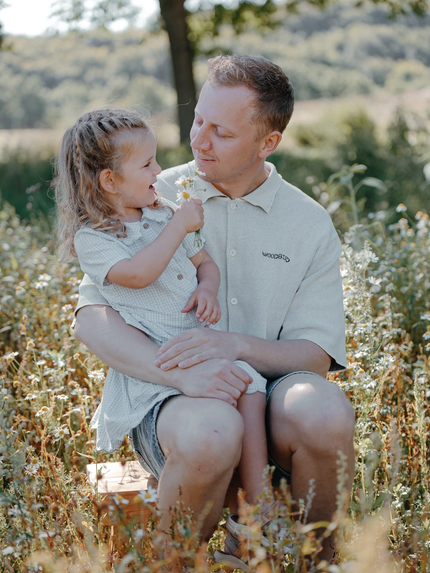 Sensommerens sidste magi✨
&zwnj;
Her er et lille tilbageblik p&aring; sensommerens stille magi &ndash; inden efter&aring;ret for alvor tager over med sine gyldne nuancer.
&zwnj;
Nu begynder en ny s&aelig;son &ndash; med t&aring;ge over markerne, lavt