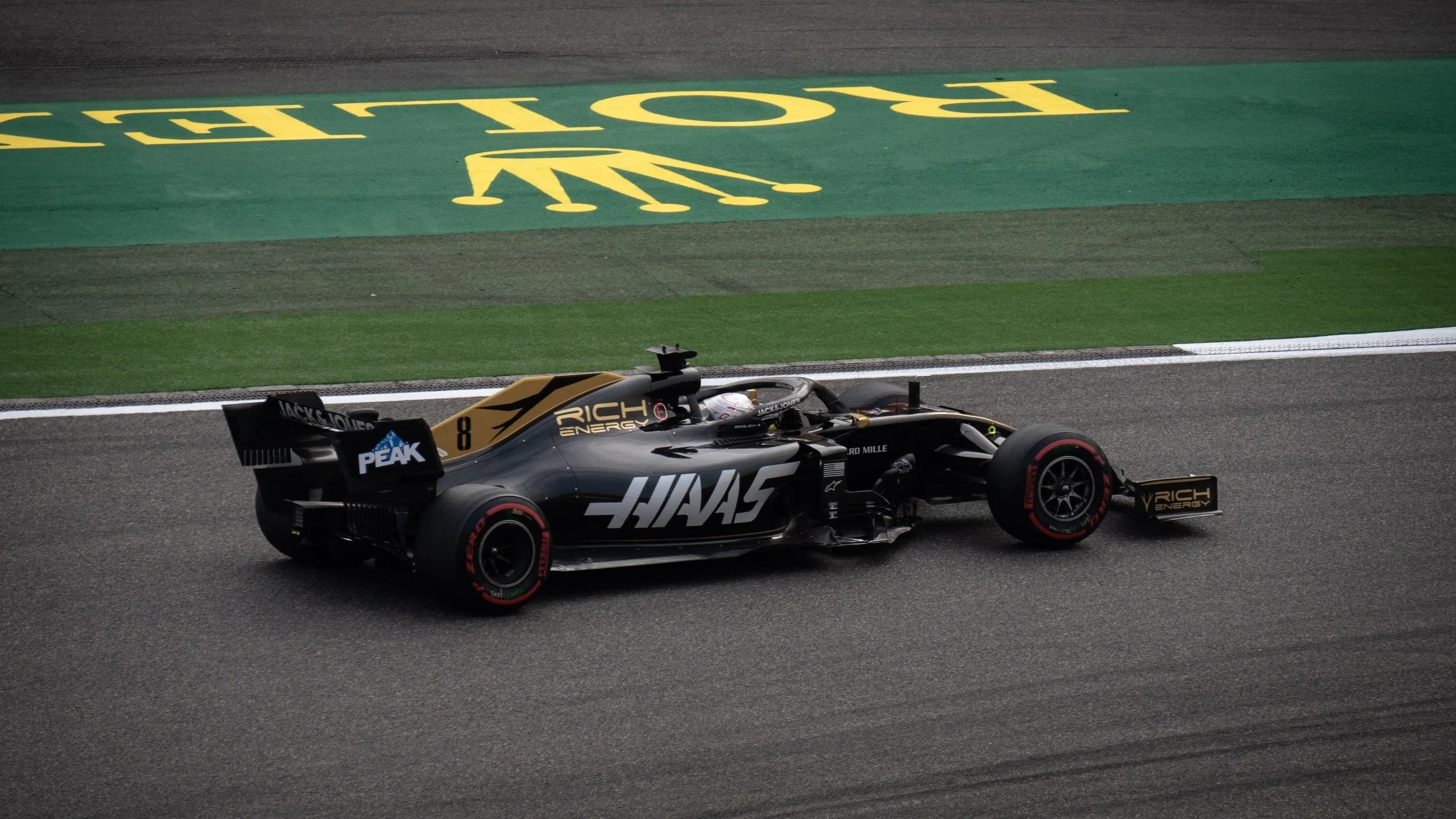 Bullet the Blue Sky. F1 Goes to America.