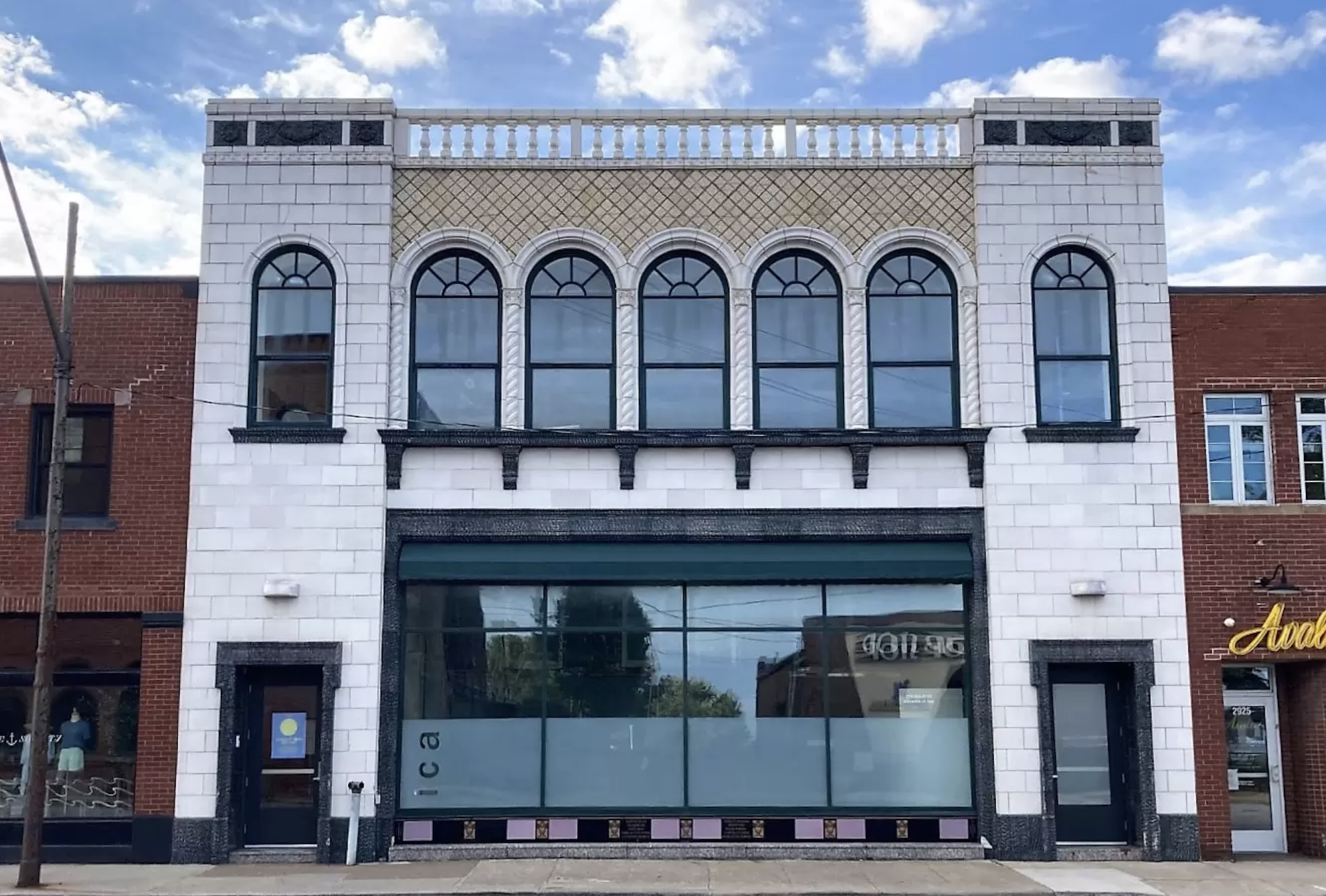 Historic Vitrolite Building harnesses new future (NEOtrans)