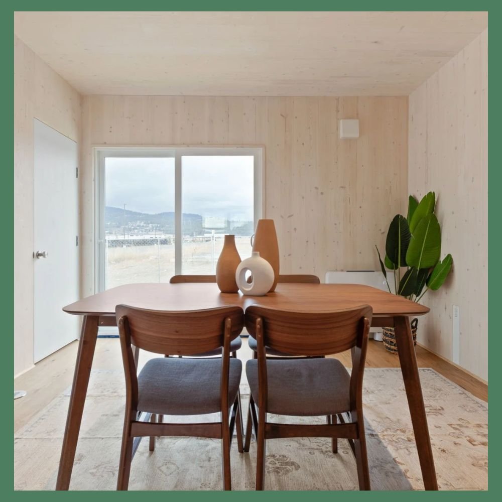 Dining Area.jpg