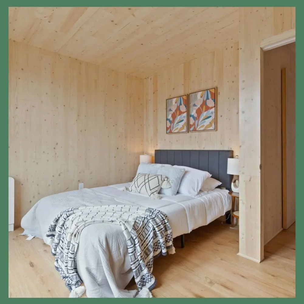 Primary Bedroom.jpg