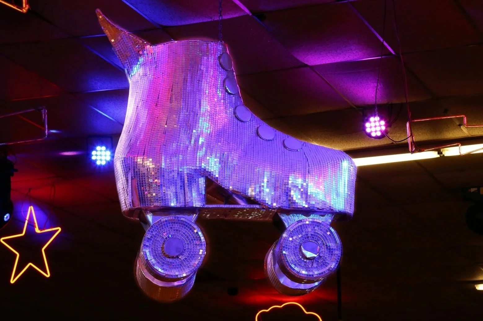 Skate Lessons — Playland Skate Center