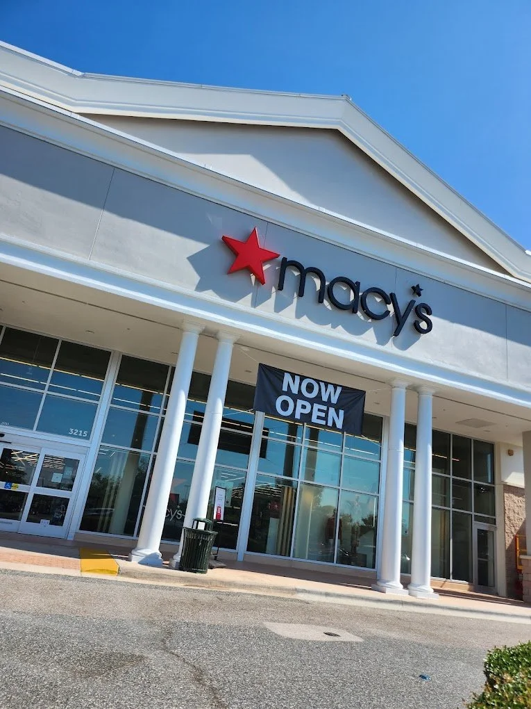 Macy’s Winter Garden Village