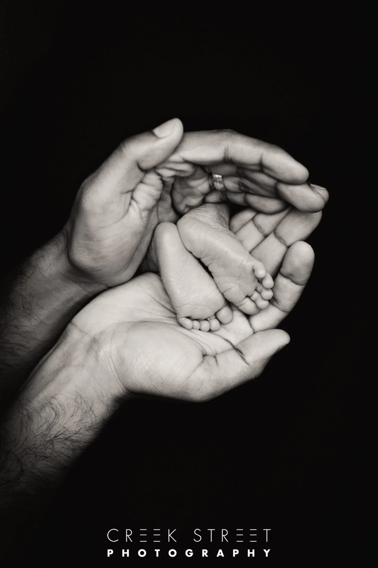 newborn feet.jpg