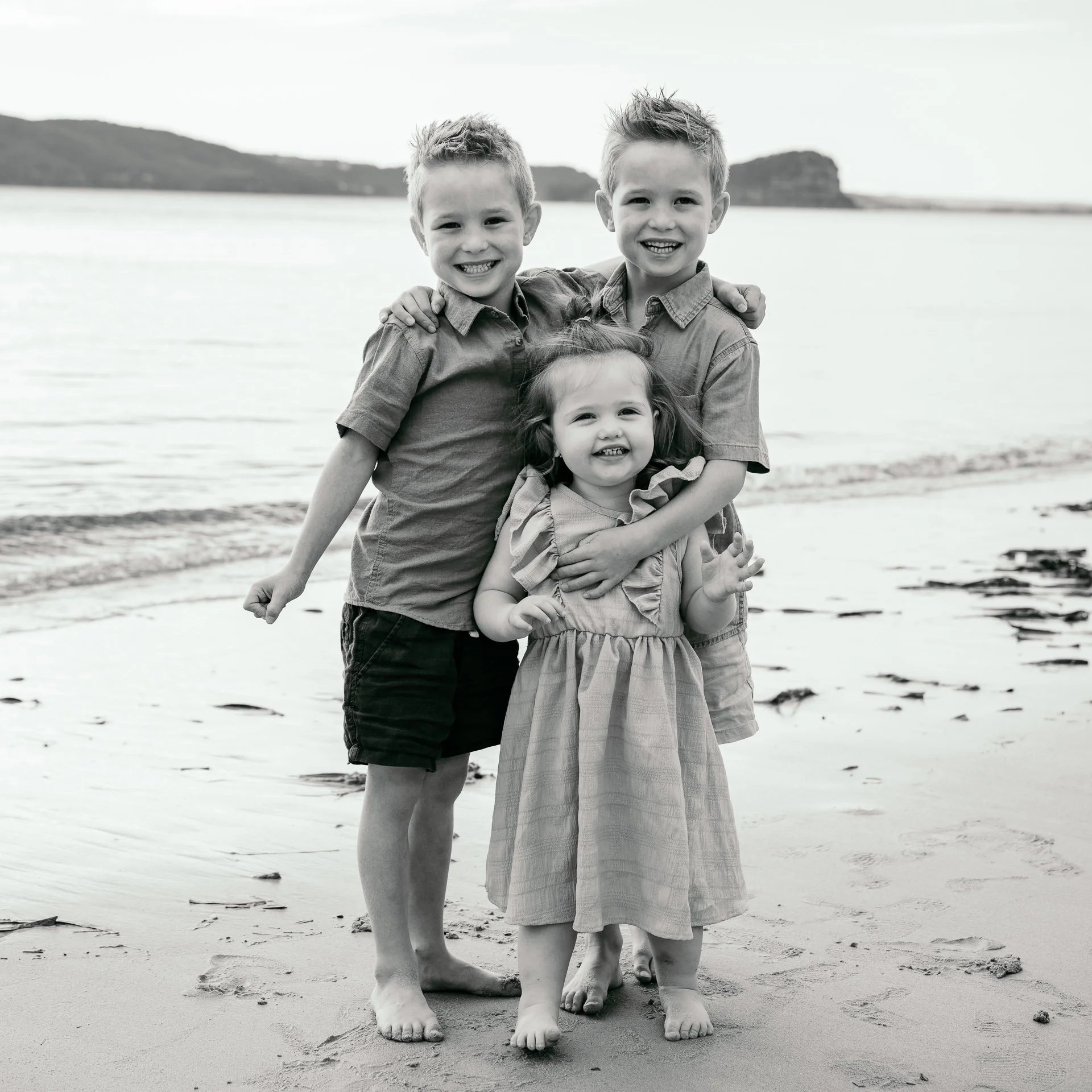 I photographed this beautiful couple's wedding a few years ago, and it is such a great feeling to be asked back to document this next chapter of their journey as a family of five!

#northernbeachesfamilyphotography #familyphotographysydney #familypho