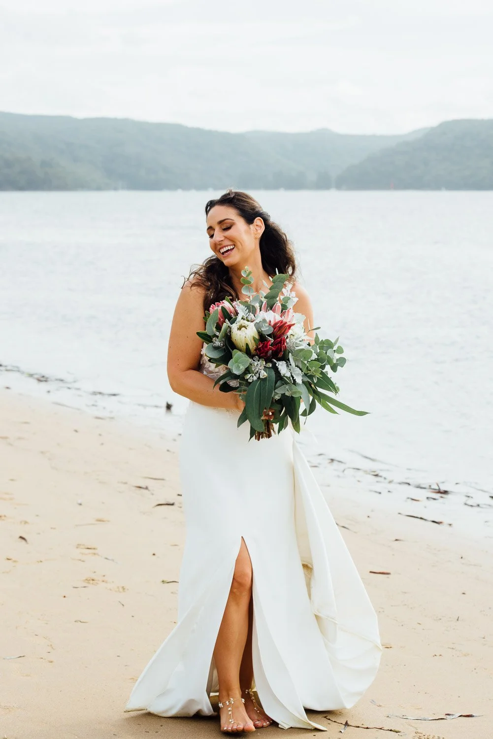 Palm Beach Sydney – beautiful bride on the beac, Wedding Photos Sydney