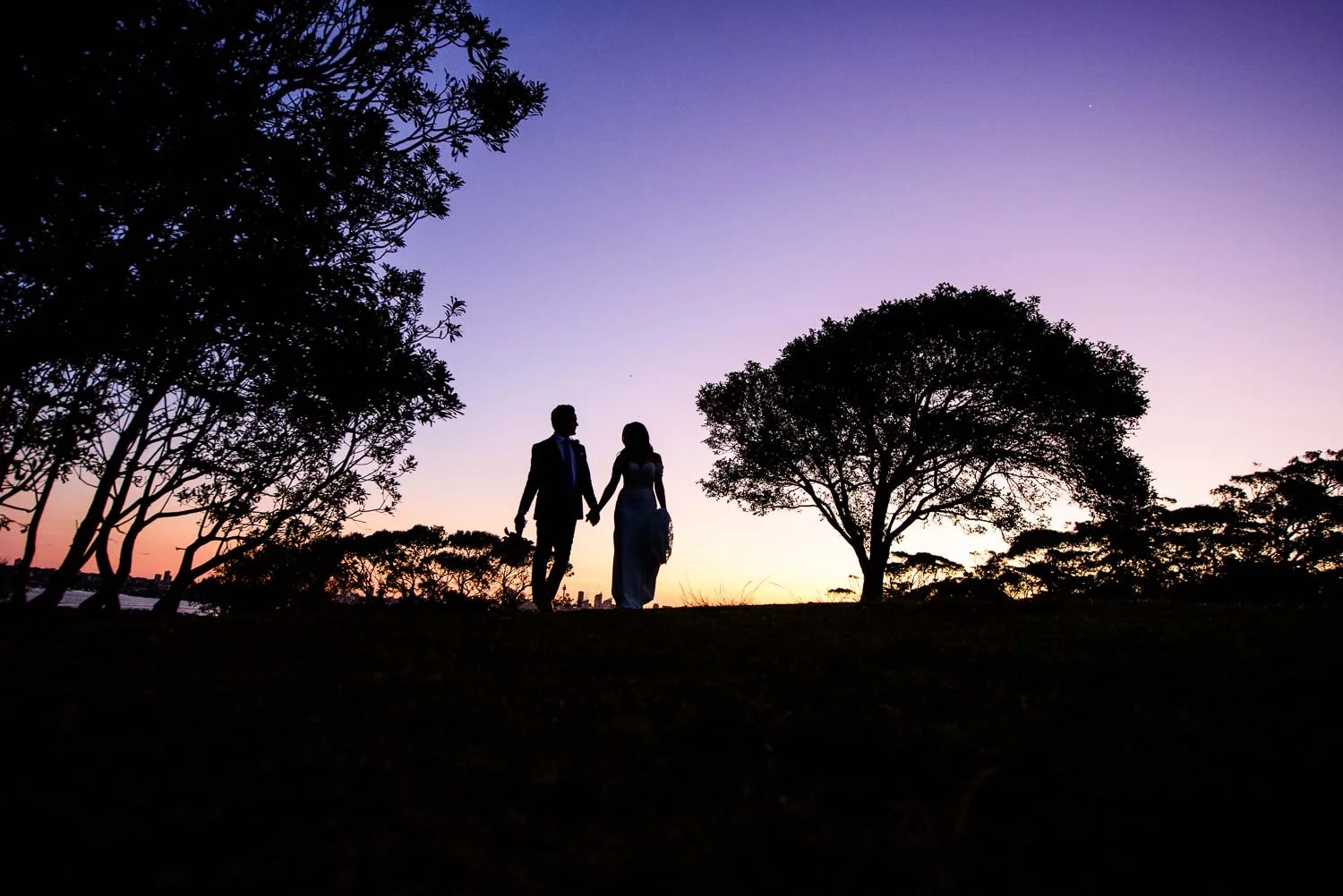 Night wedding photos, night time wedding photo, silhouette wedding photo, gunners barracks Sydney