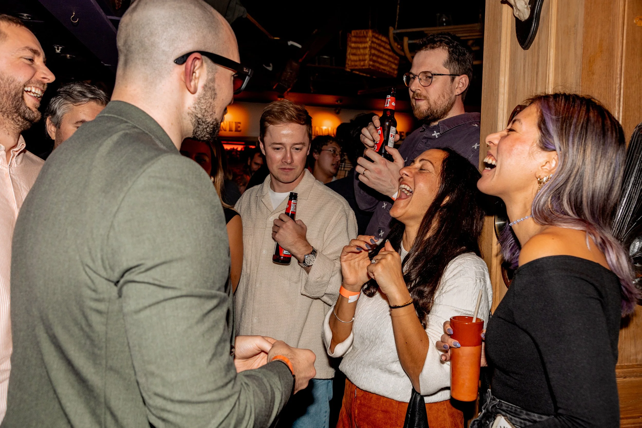 Walk-around magic capturing a mind-blowing moment at corporate event. 