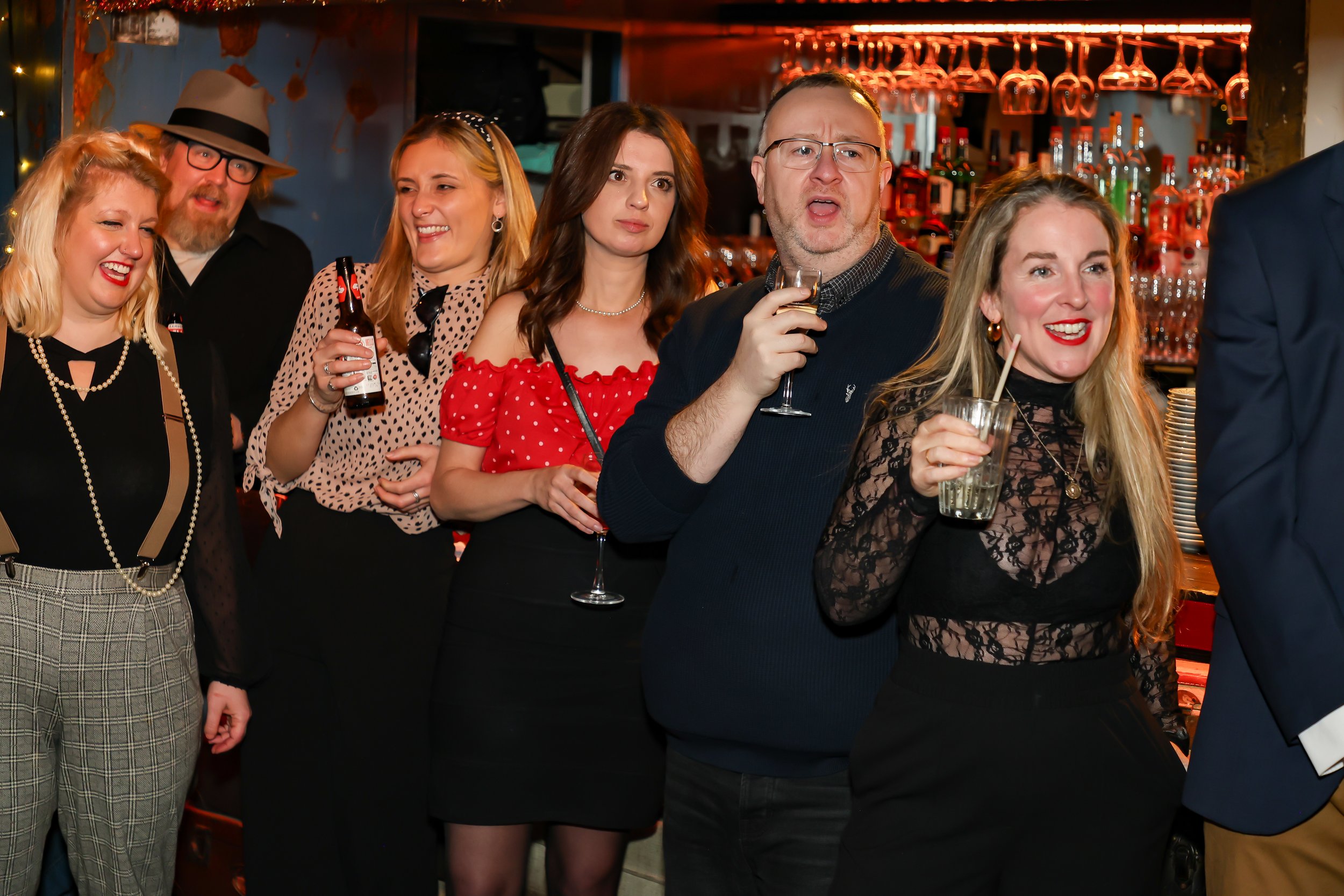 London Magician performing walk-around magic for guests at reception.
