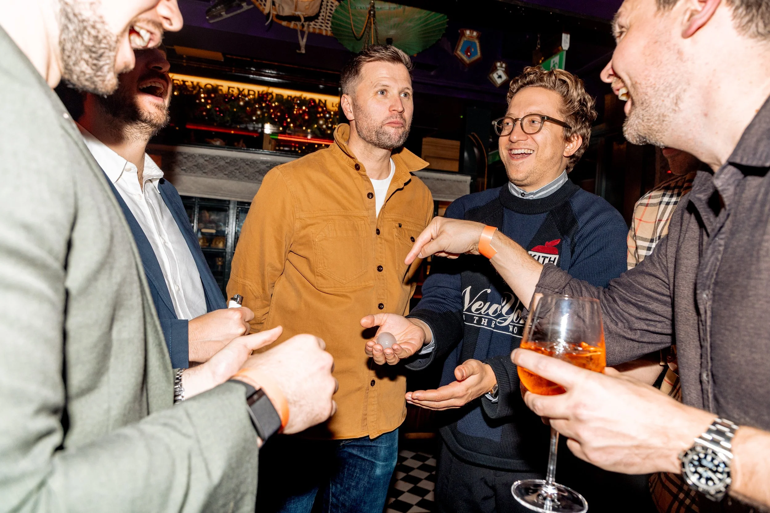 Guests are amaze on the ice magic during reception. 