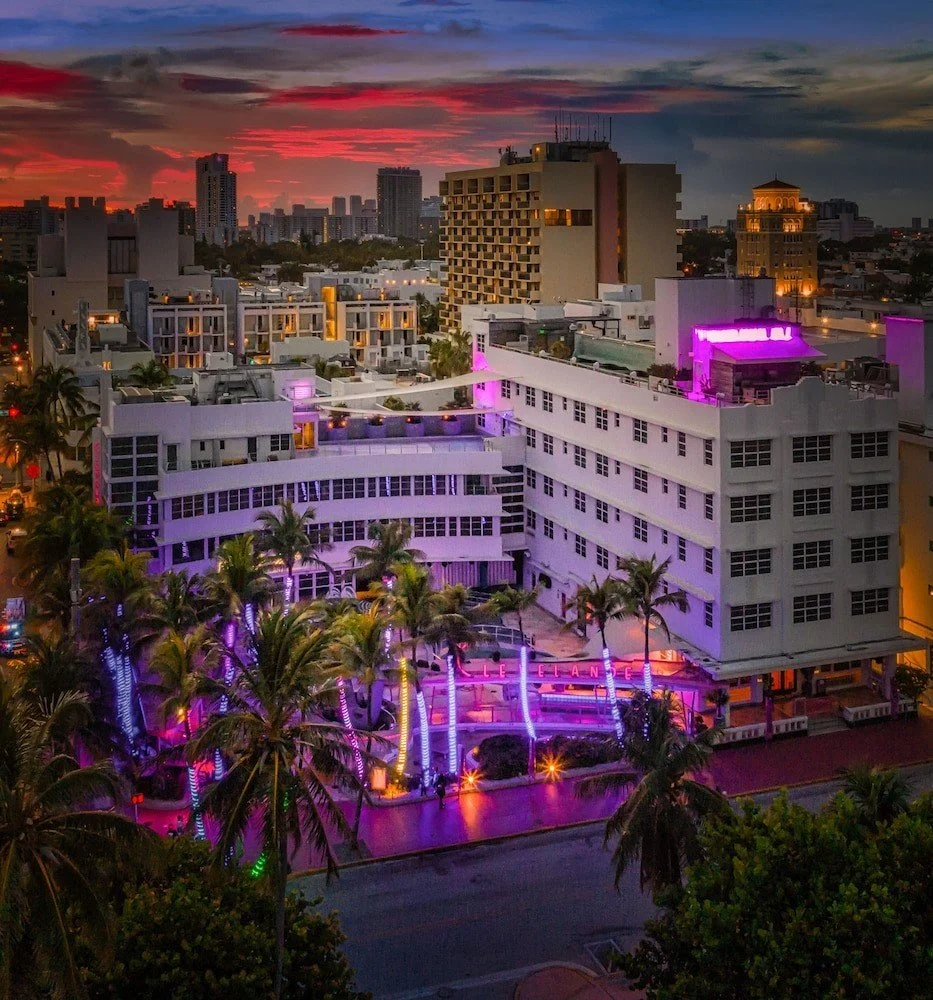 Clevelander, 500 feet