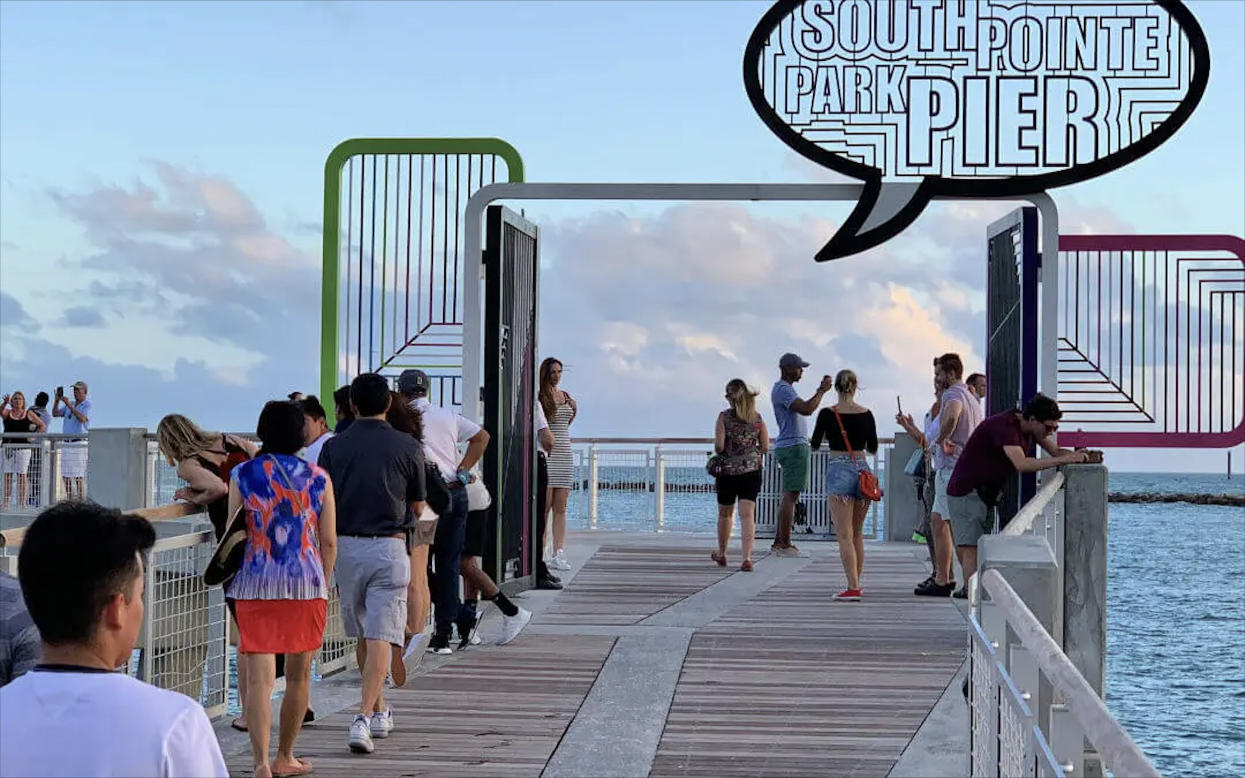 South Pointe Pier, 10 blocks