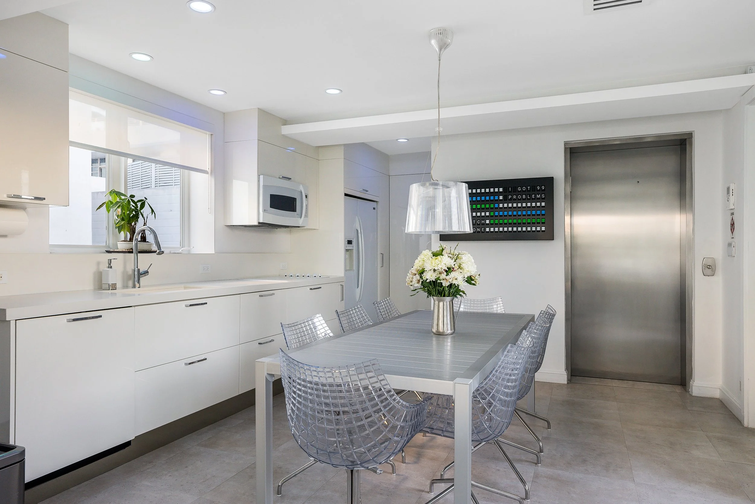 11-124 11th St, Miami Beach, FL 33139.jpg