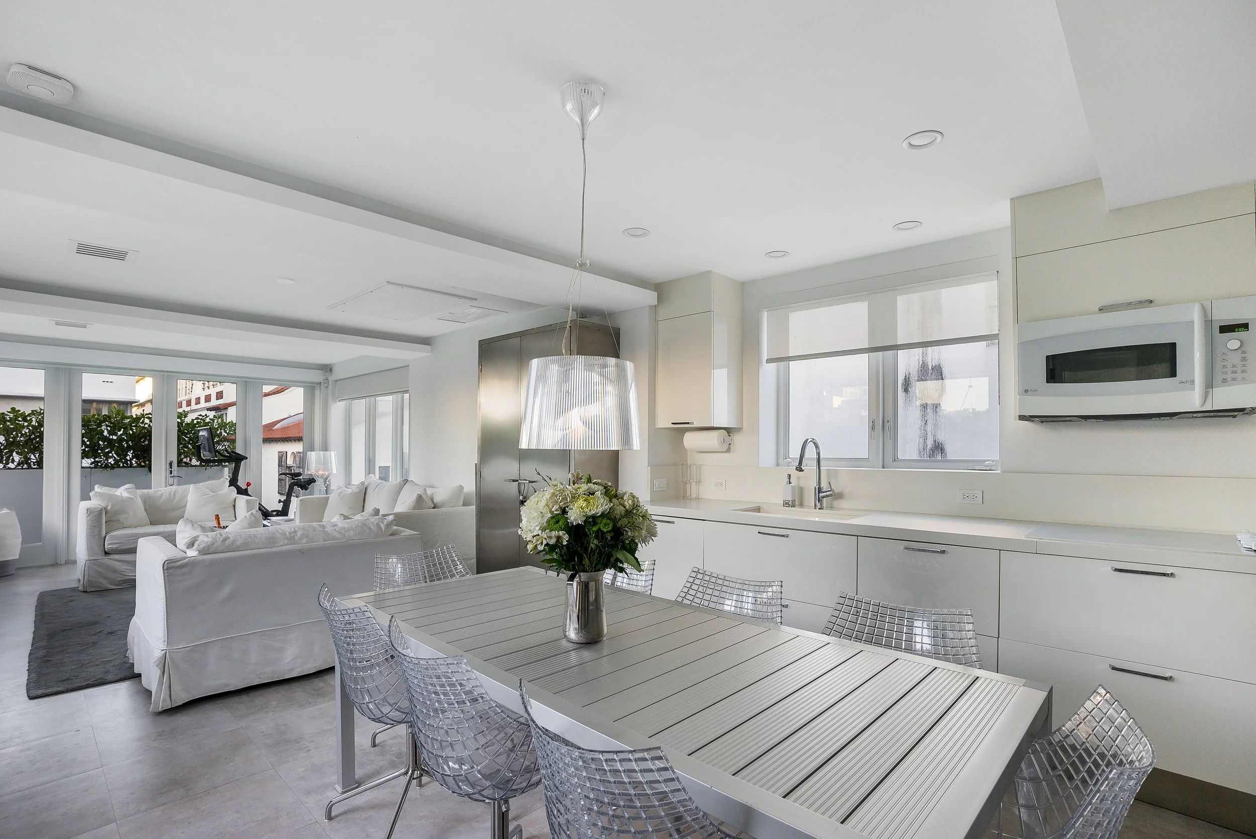 22-124 11th St, Miami Beach, FL 33139.jpg