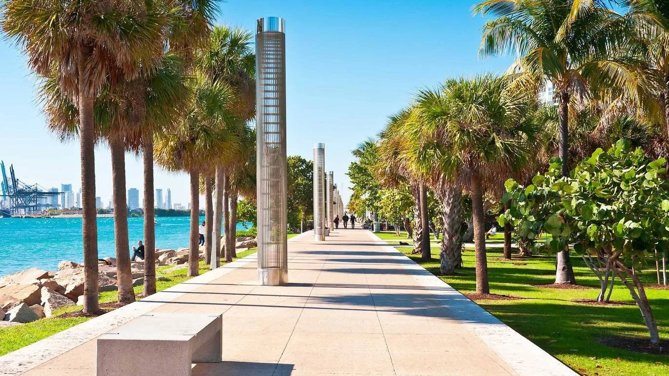 South Pointe, 10 blocks