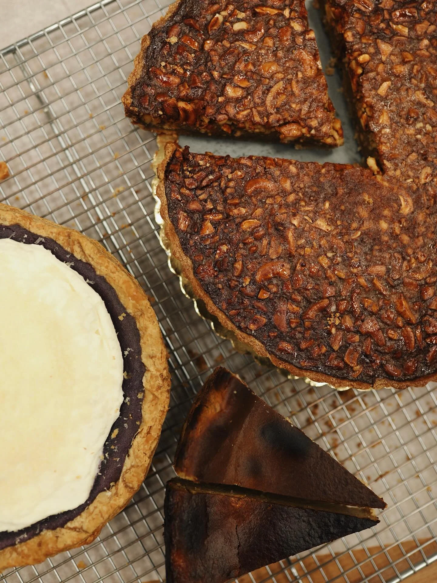 Thanksgiving pies are here 🤩🥧

Head to our website to pre-order our first ever lineup of Thanksgiving pies! Inspired by Filipino flavors and holiday classics; limited quantities available. Head to ayalacoffee.com and reserve yours now!

Ube Cheese
