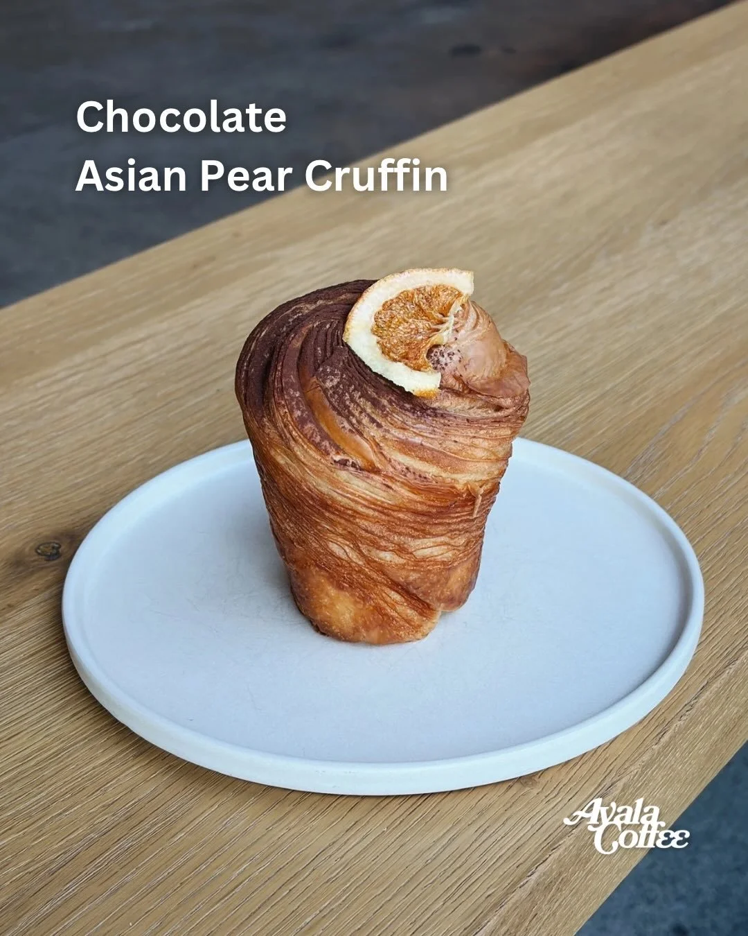 Our first seasonal pastry is here! Introducing our Chocolate Asian Pear Cruffin, curated by our baker Meg 🤩

Flaky, buttery layers filled with a spiced chocolate cream and in-house Asian pear compote, finished with Philippine dark chocolate sourced 