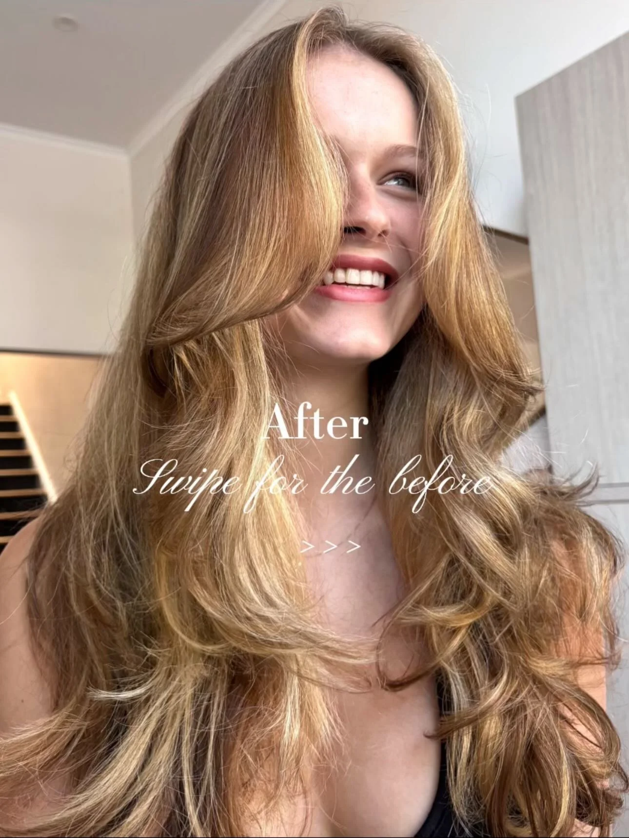 A smile this big because we have fresh hair for summer 🤎 

#melbournehairdresser #richmondsalon #richmond #tkaystudio #blonde