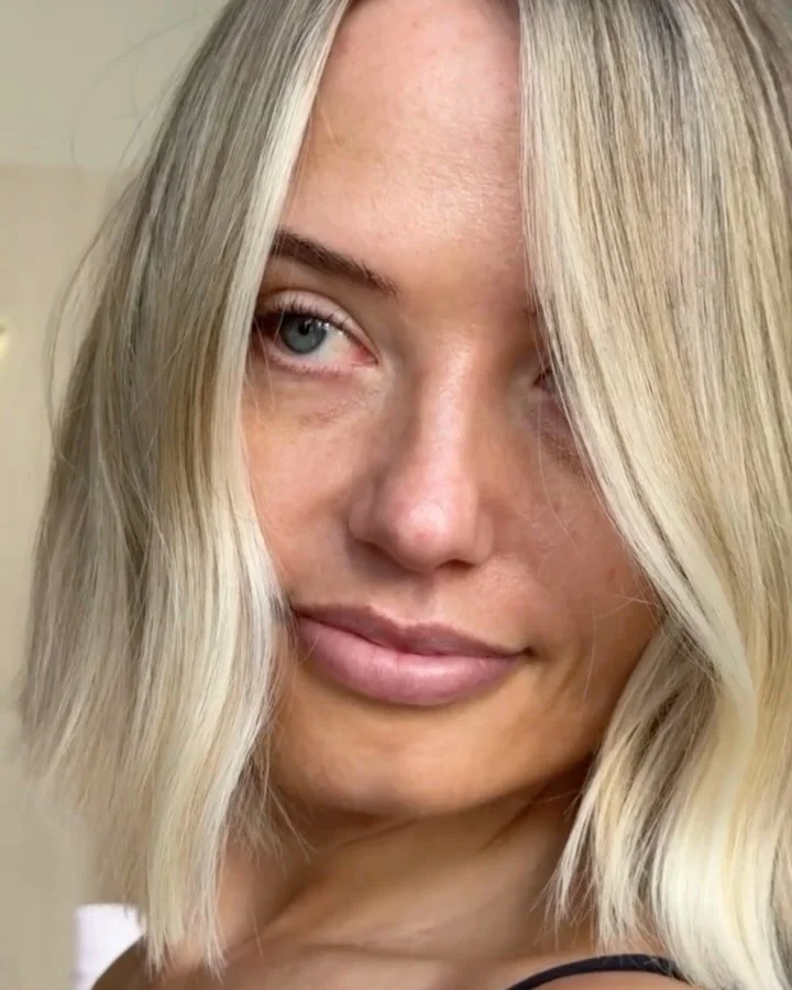 We LOOOVE this transformation. 😮&zwj;💨

From long locks (refer to slide 3) to the creamiest lived-in blonde bob  using @redkenpro_anz shades EQ for a soft glossy finish.