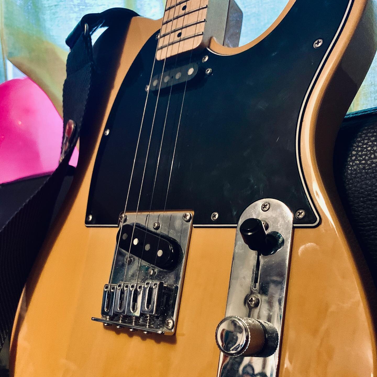 Tele Tuesday. One of my only instruments that is not home made. The @fender Tenor Tele is close to perfection. Kept in CGDG tuning and was the main guitar used on my EP. It&rsquo;s very much a go to instrument for songwriting as well. #tenorguitar #t