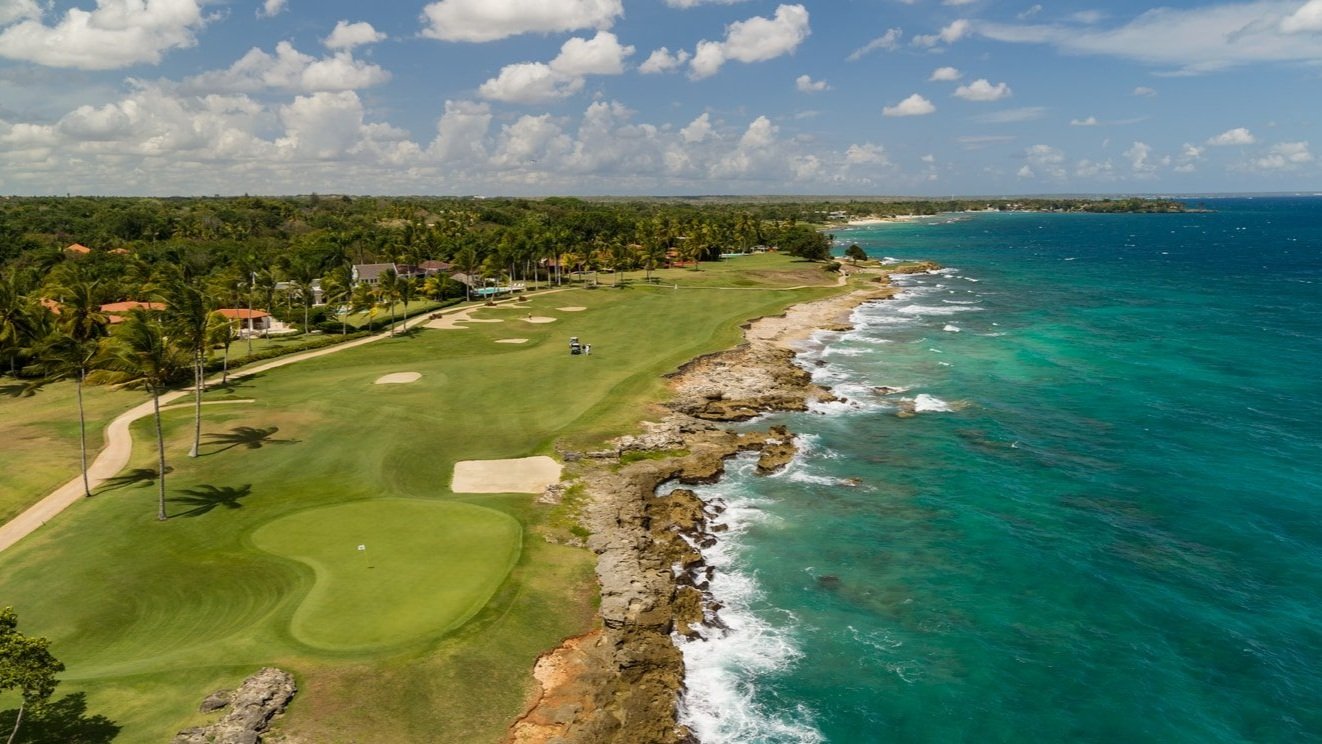 Casa+De+Campo+Golf+drone.jpg