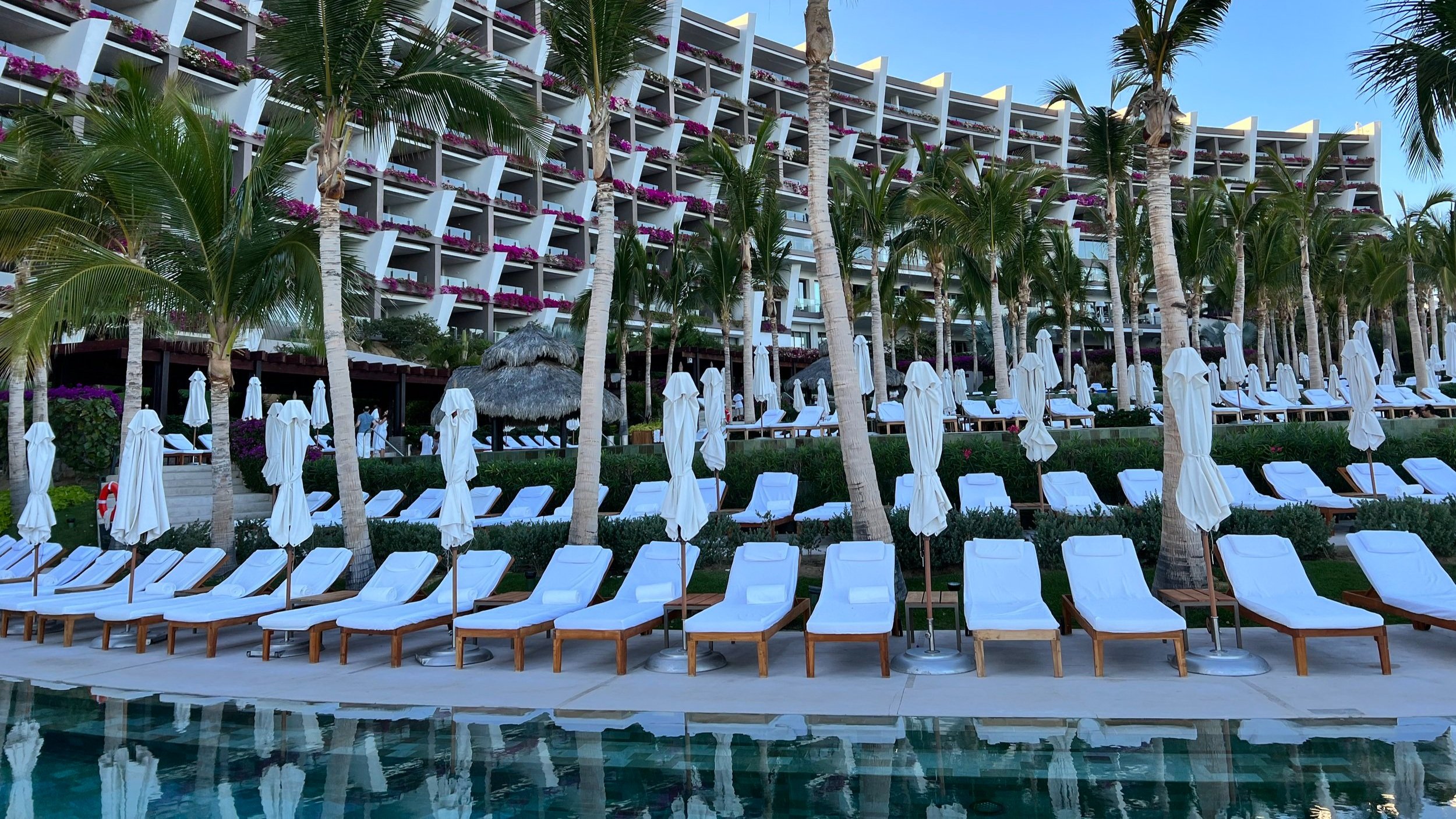 Grand+Velas+Los+Cabos+Pool+Chairs.jpg