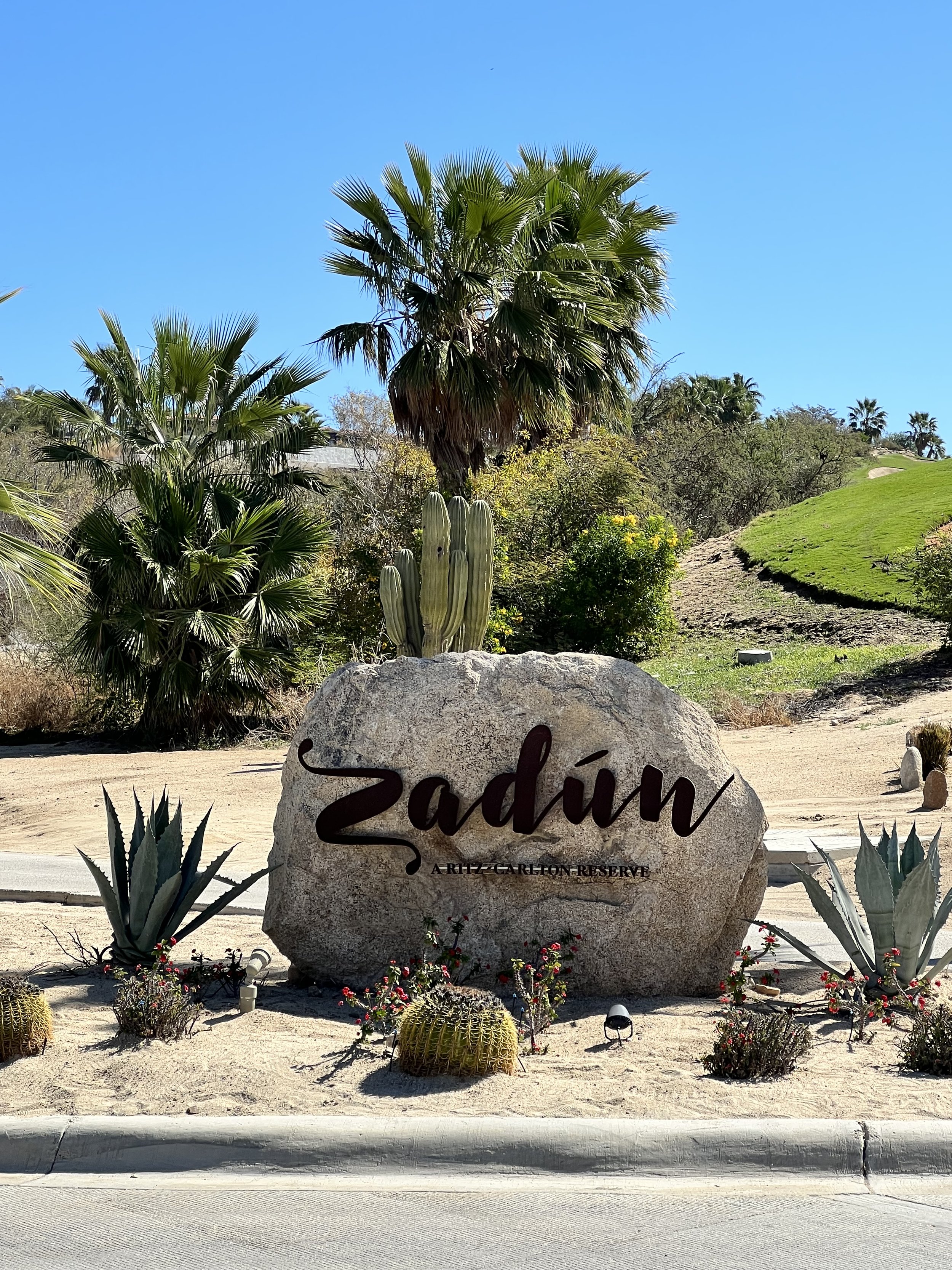 Zadun Cabo Entrance.jpg